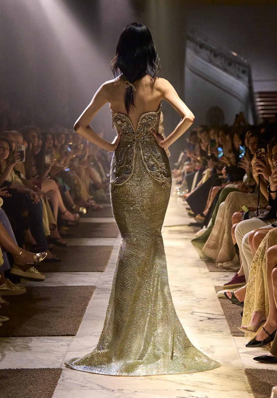 Look 48 sold by Elie Saab product image thumbnail 2