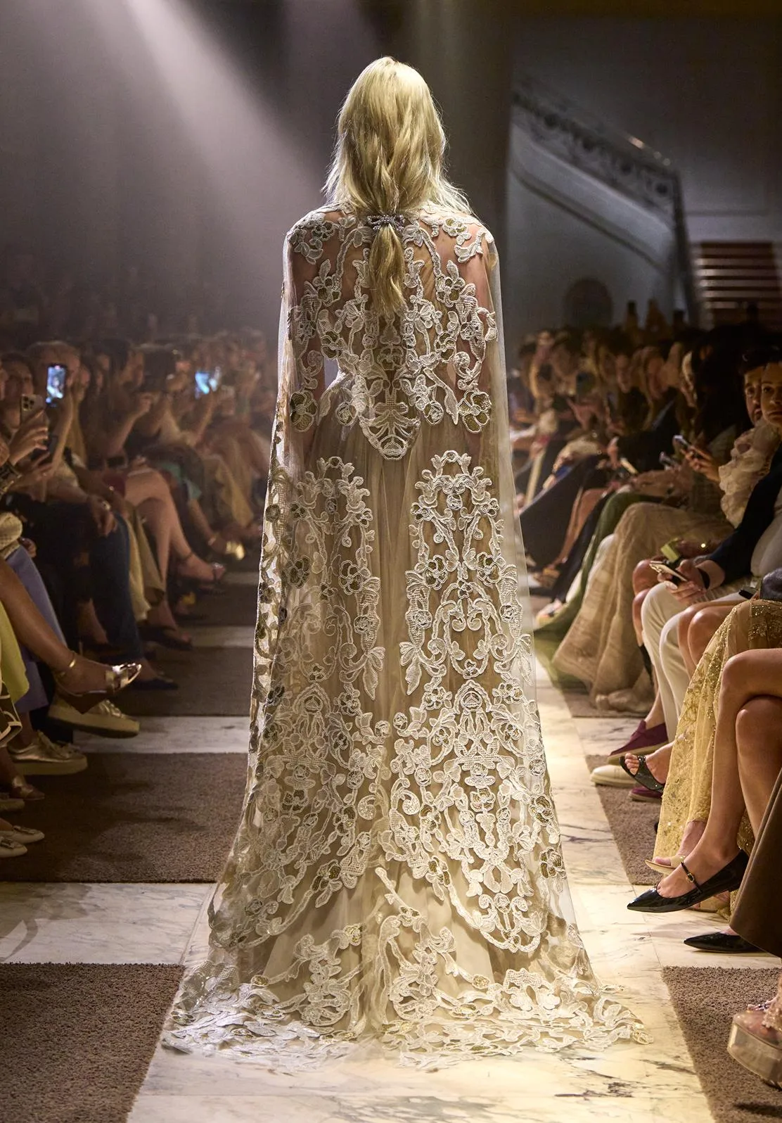 Look 45 sold by Elie Saab product image thumbnail 2