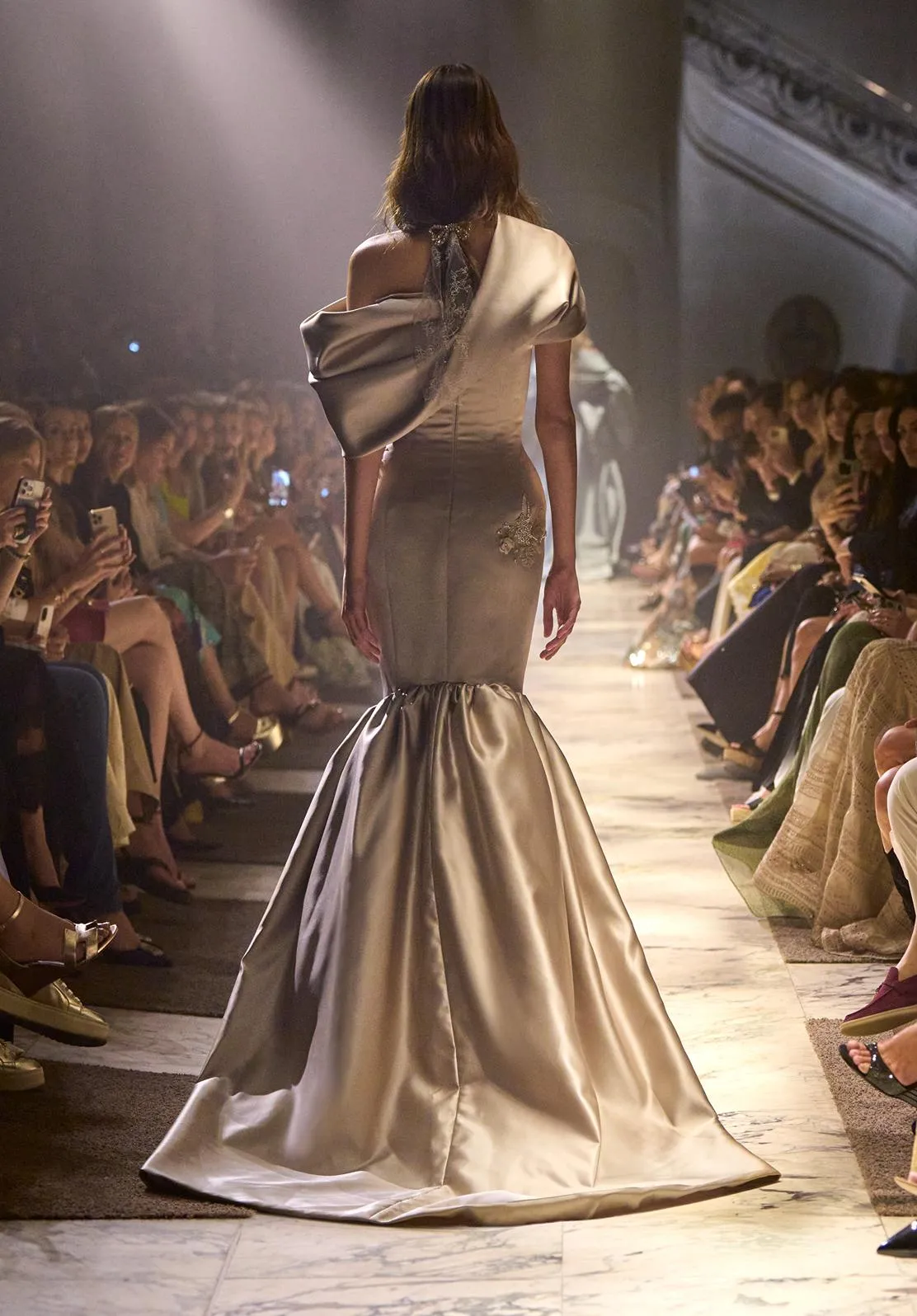 Look 42 sold by Elie Saab product image thumbnail 2