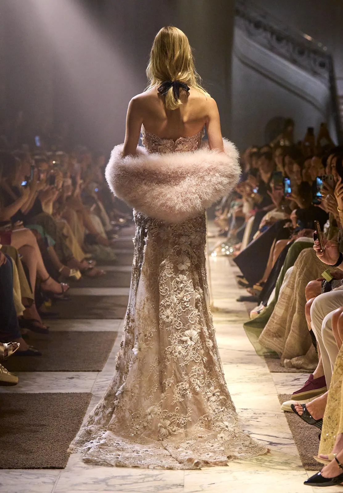 Look 44 sold by Elie Saab product image thumbnail 2