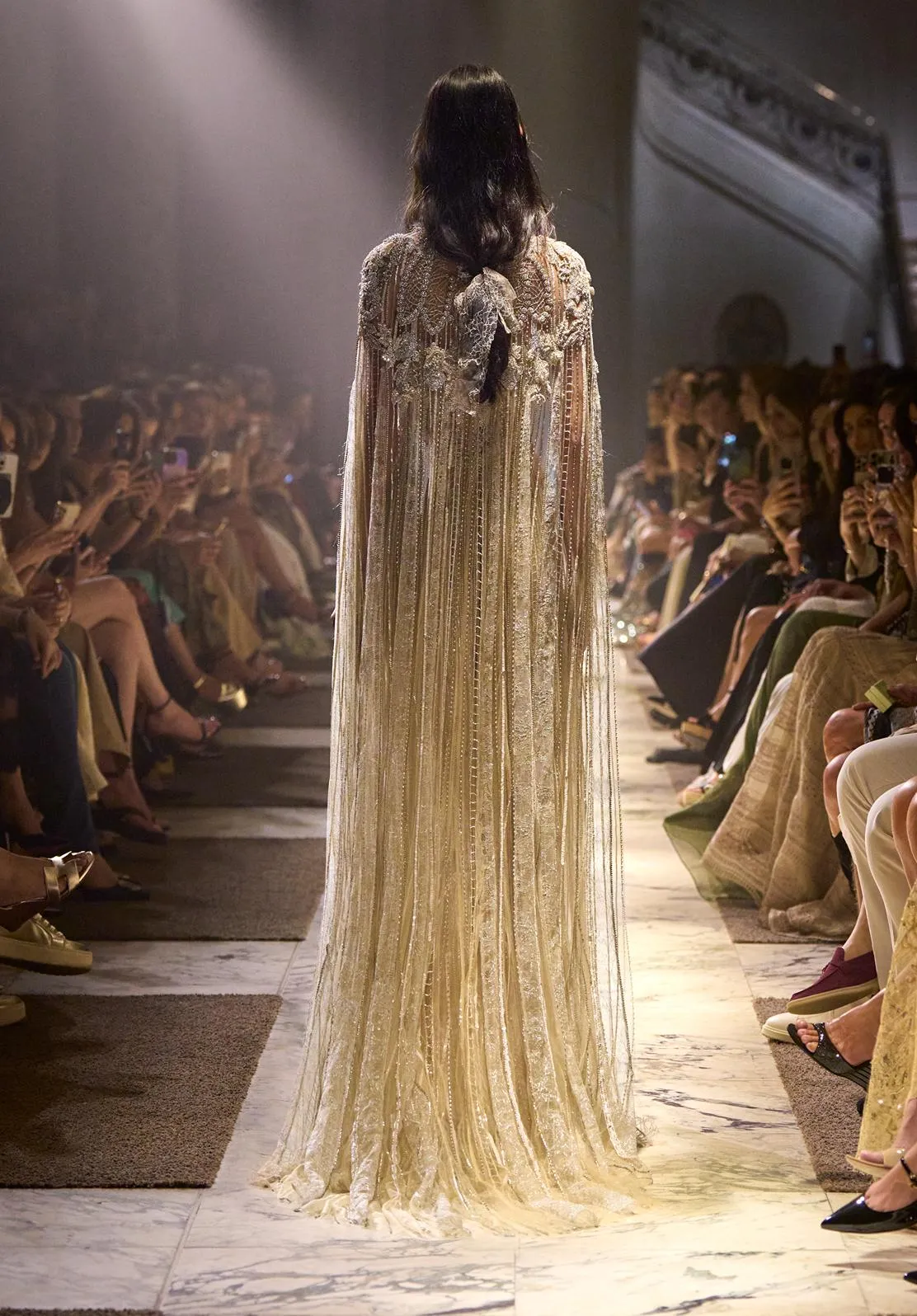 Look 43 sold by Elie Saab product image thumbnail 2