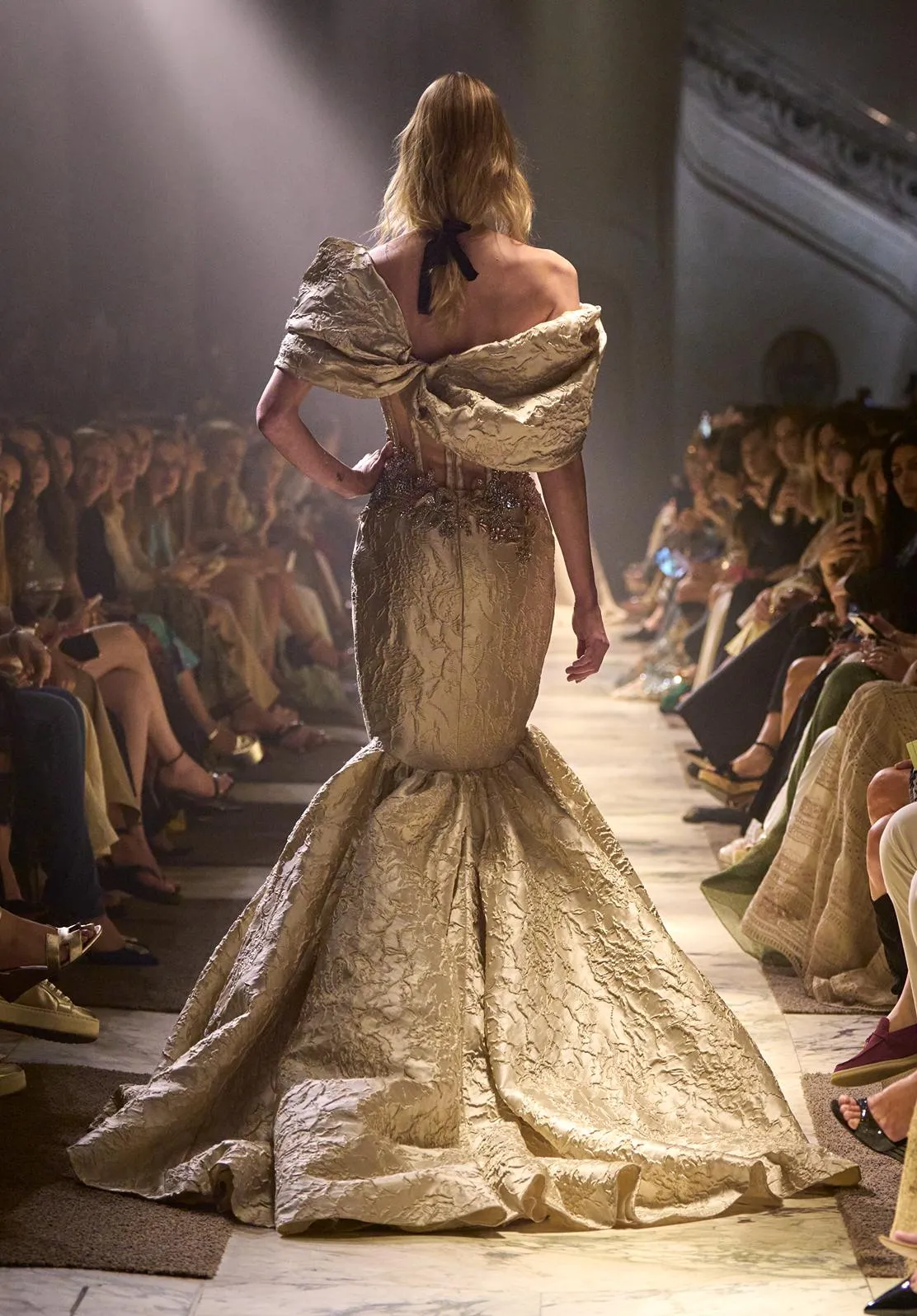 Look 40 sold by Elie Saab product image thumbnail 2