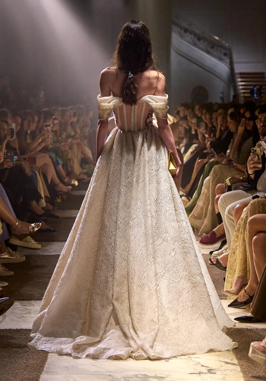 Look 31 sold by Elie Saab product image thumbnail 2