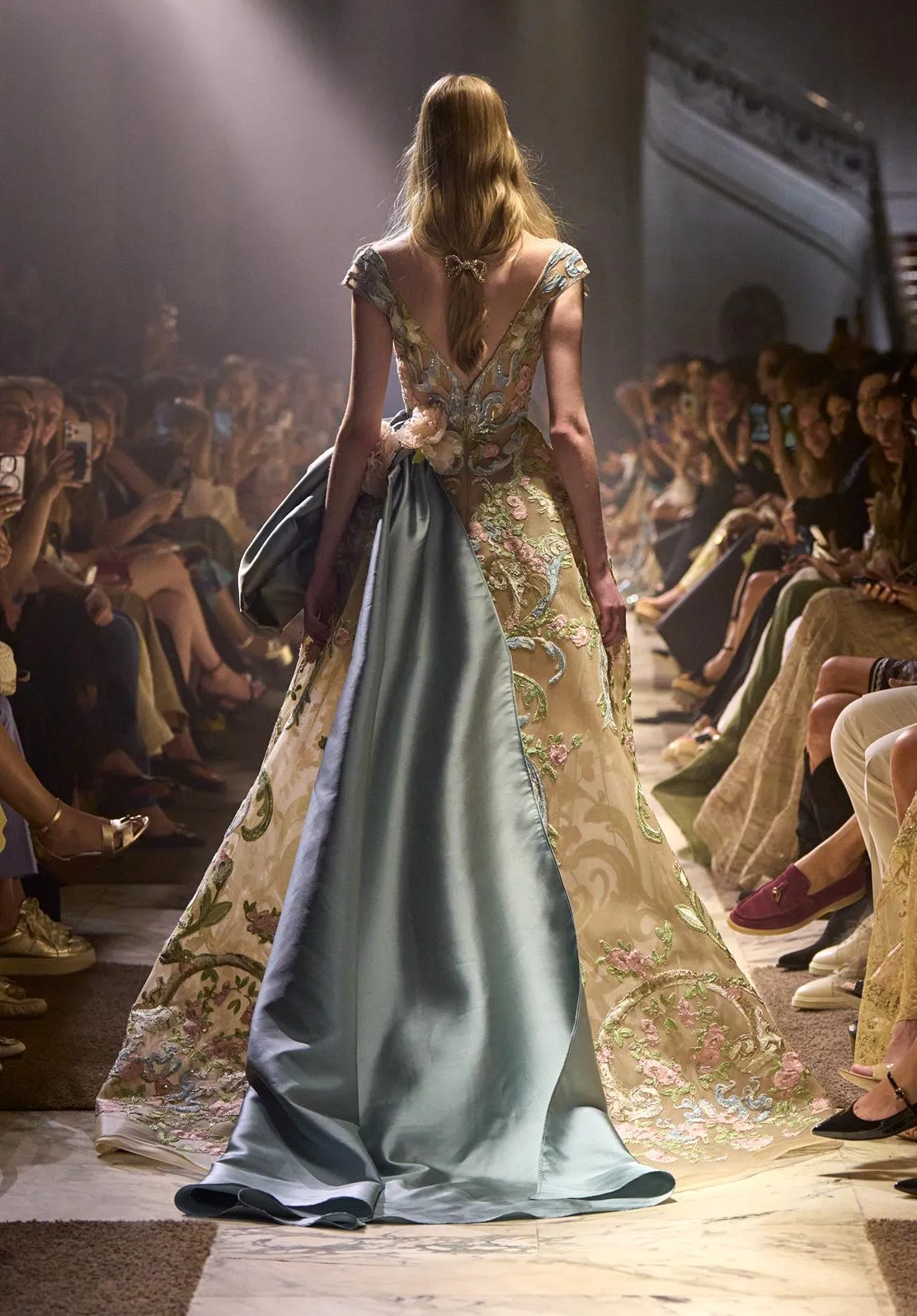 Look 21 sold by Elie Saab product image thumbnail 2