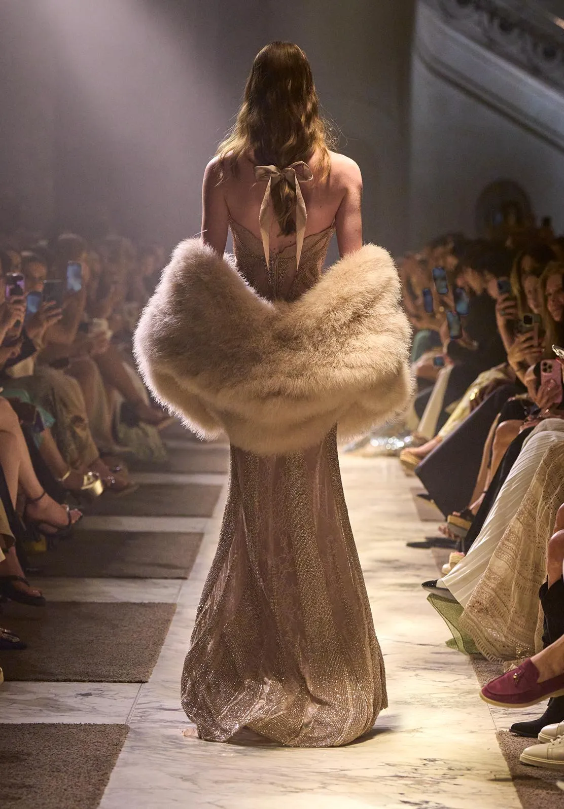 Look 17 sold by Elie Saab product image thumbnail 2