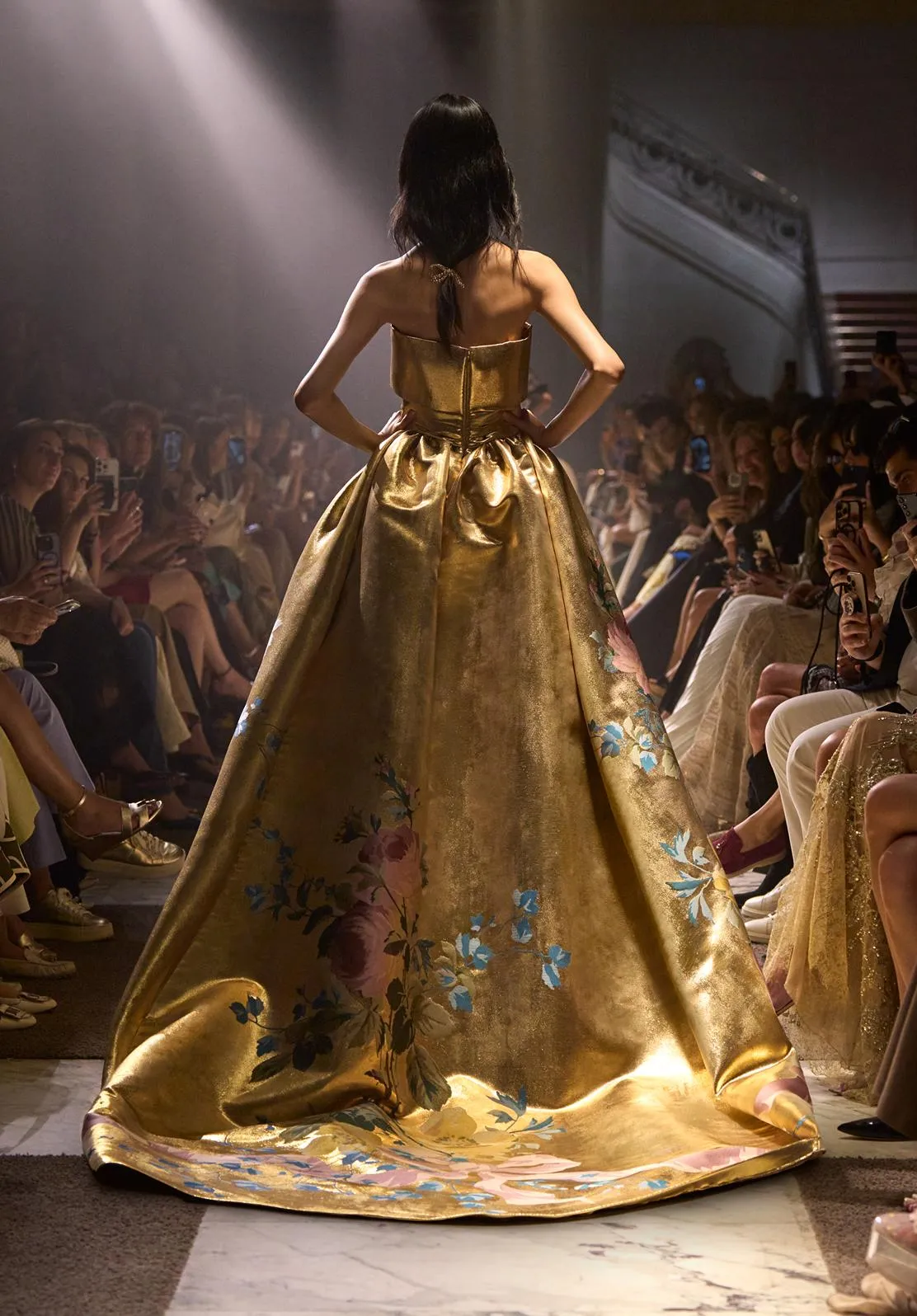 Look 12 sold by Elie Saab product image thumbnail 2