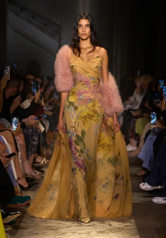 Look 9 made by Elie Saab