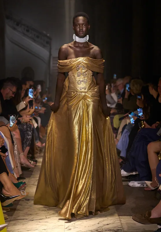 Look 10 sold by Elie Saab