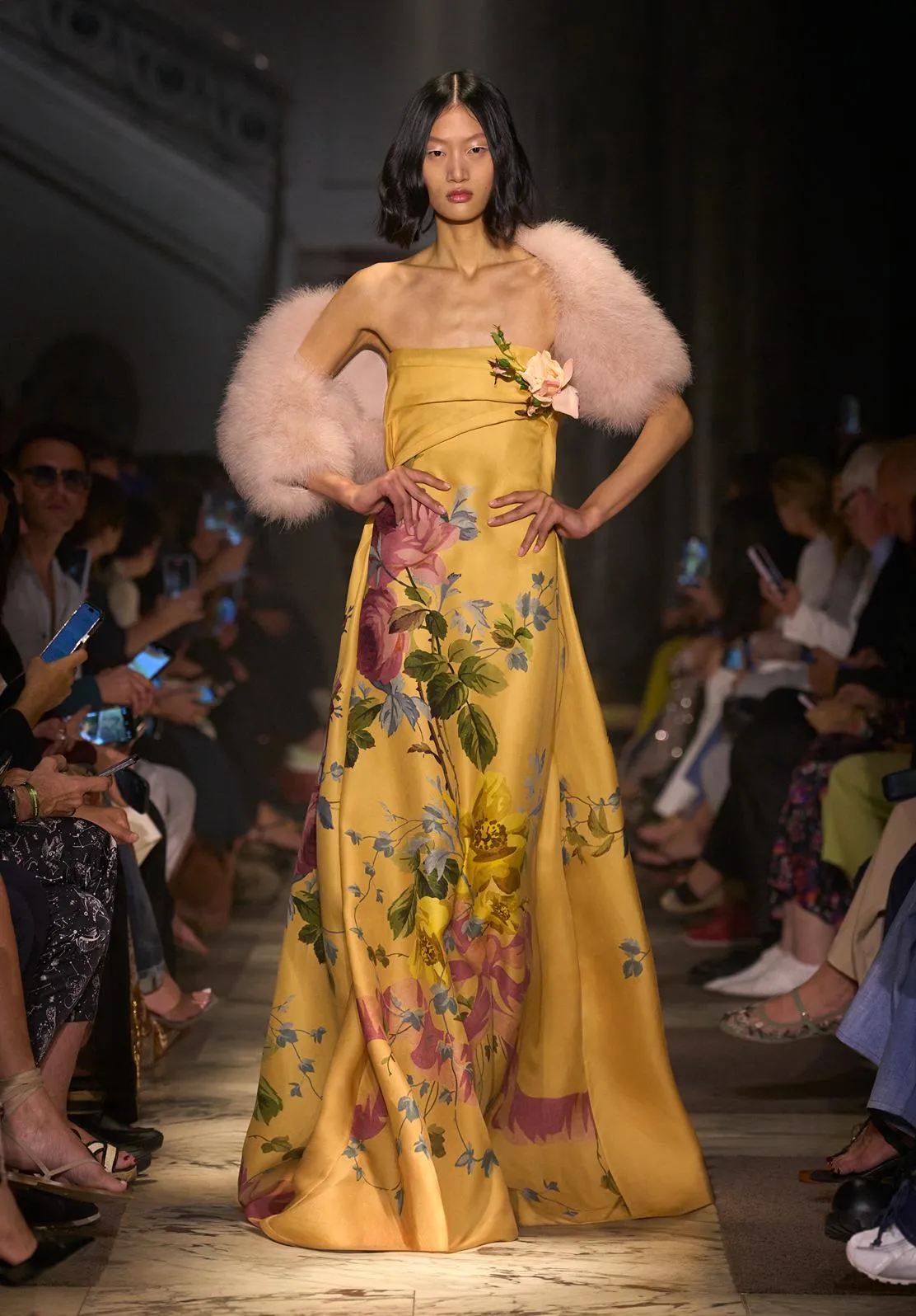 Look 7 sold by Elie Saab