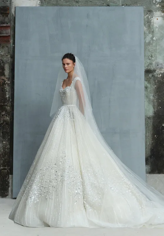 Look 18 sold by Elie Saab