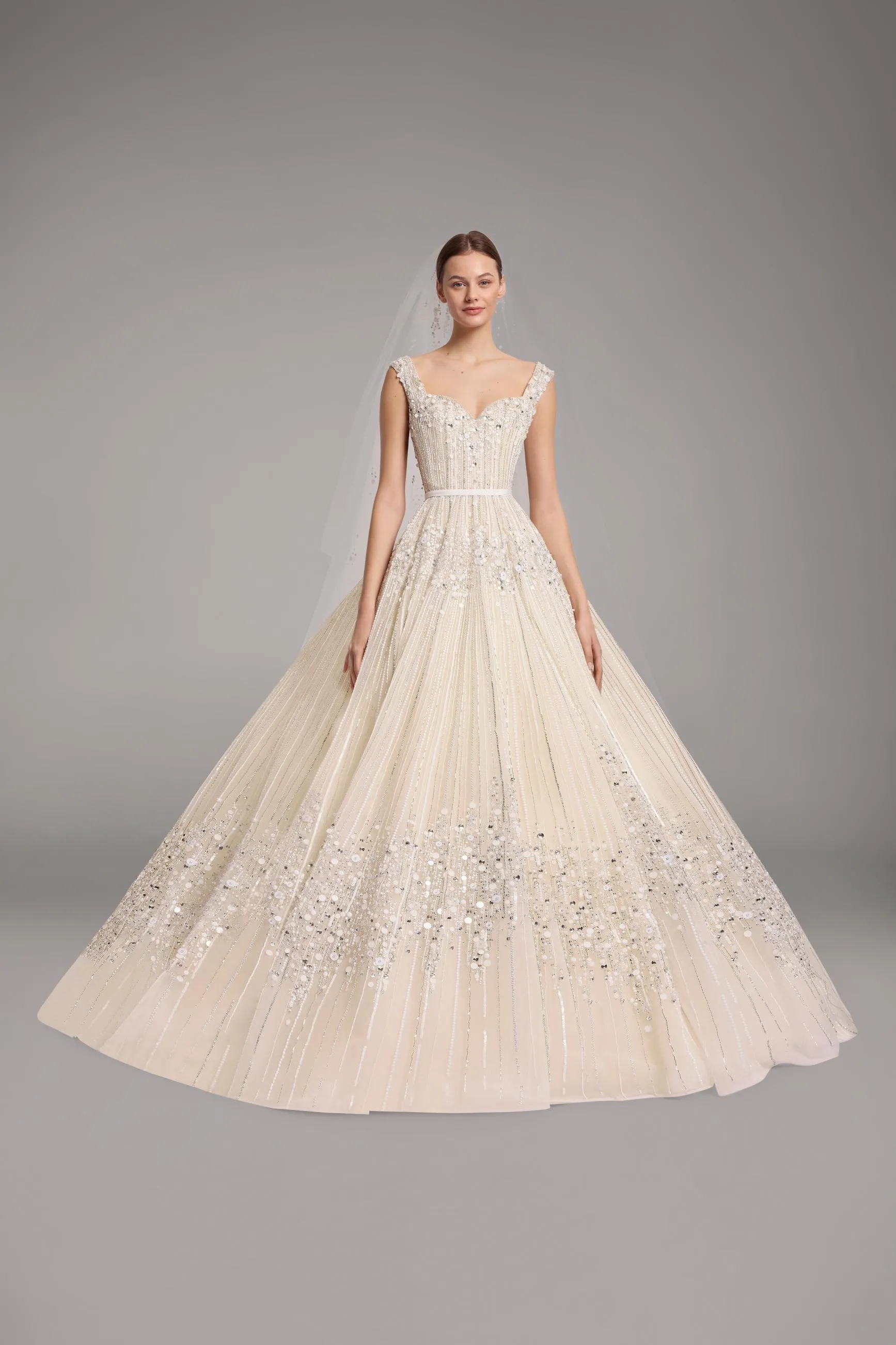 Look 18 sold by Elie Saab product image thumbnail 3