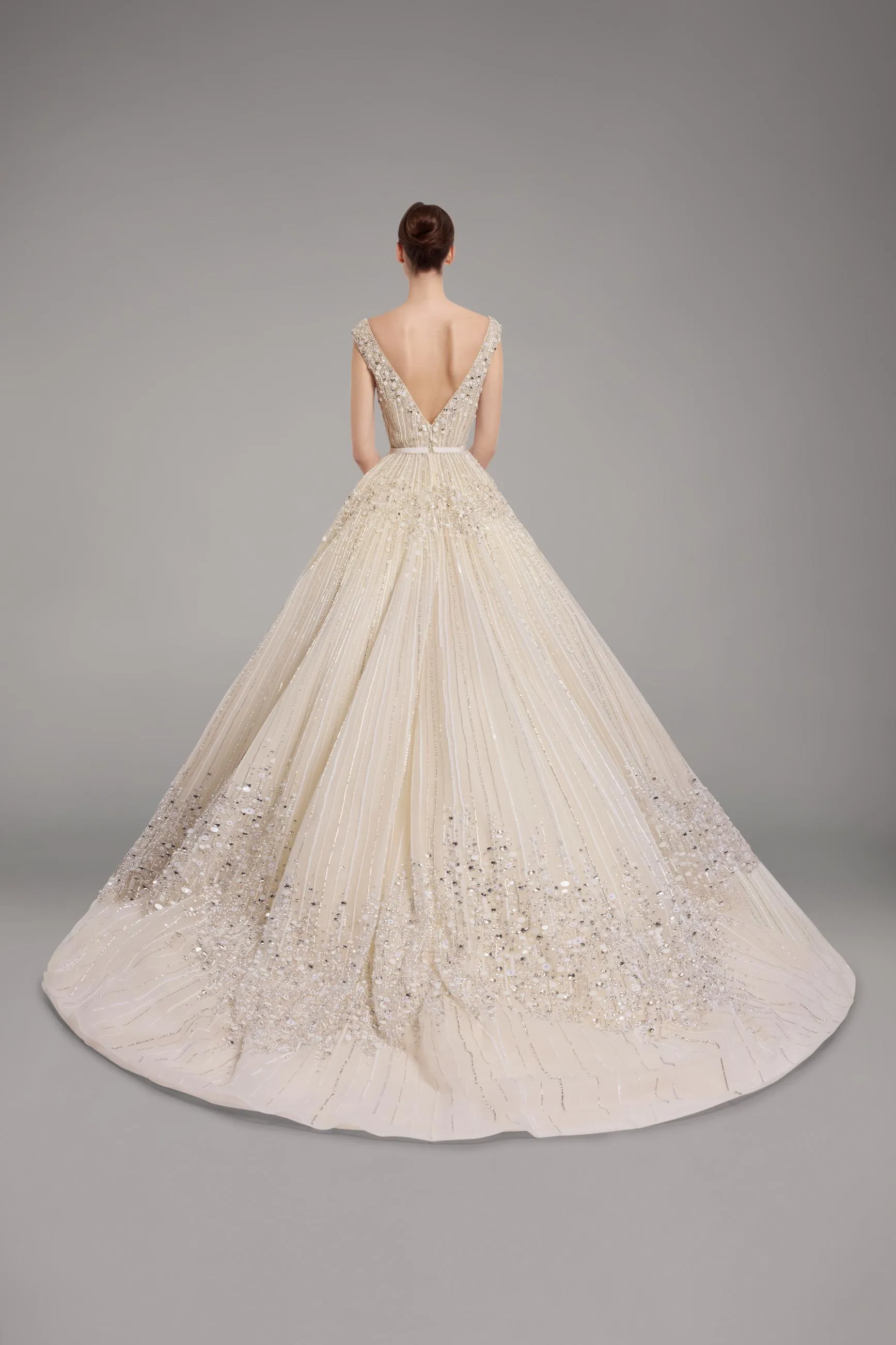 Look 18 sold by Elie Saab product image thumbnail 4