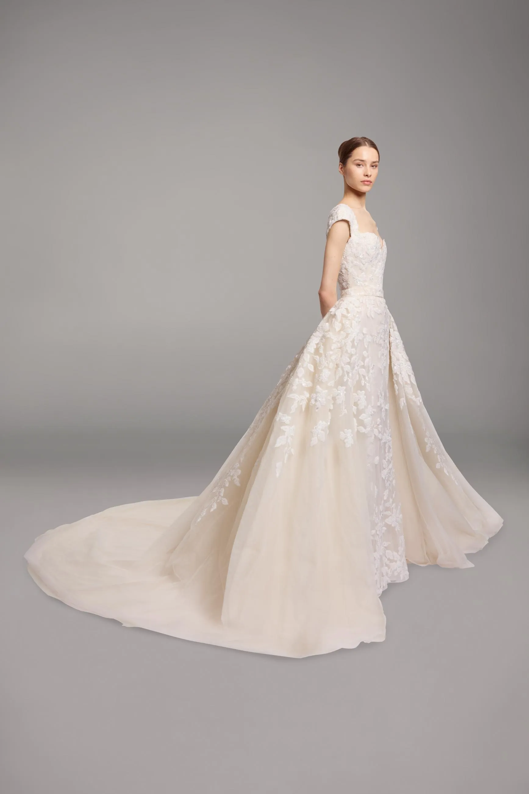 Look 15 sold by Elie Saab product image thumbnail 4