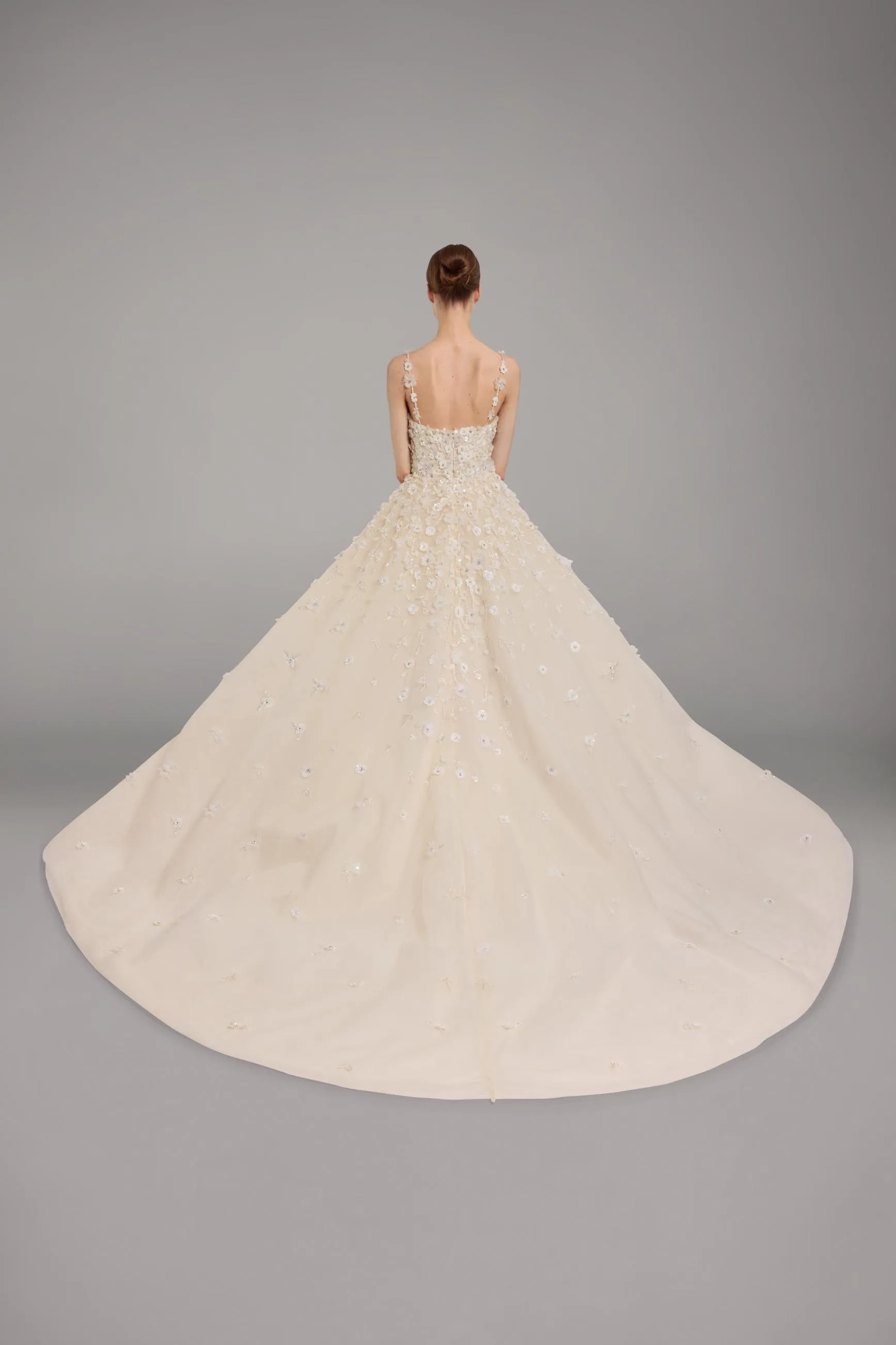 Look 8 sold by Elie Saab product image thumbnail 4