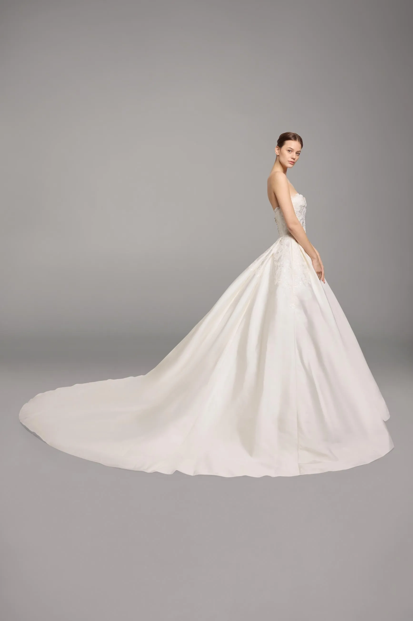 Look 5 sold by Elie Saab product image thumbnail 4