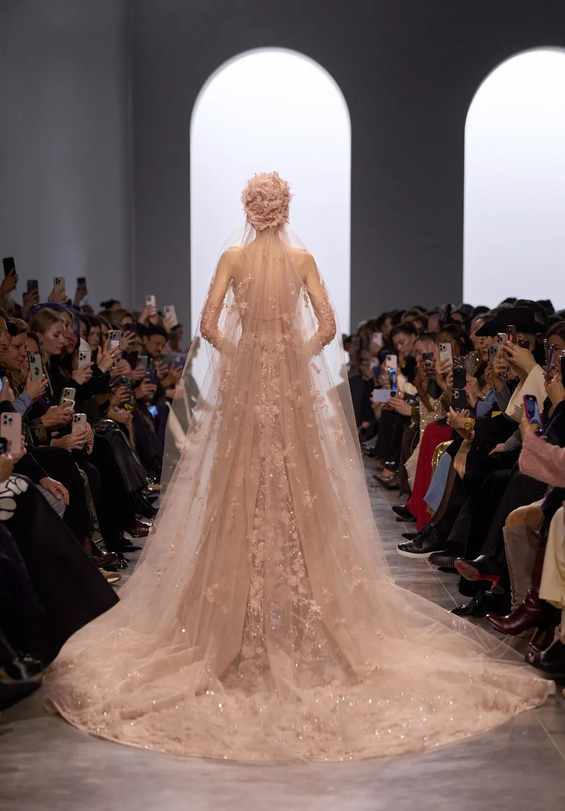 Look 58 sold by Elie Saab product image thumbnail 2