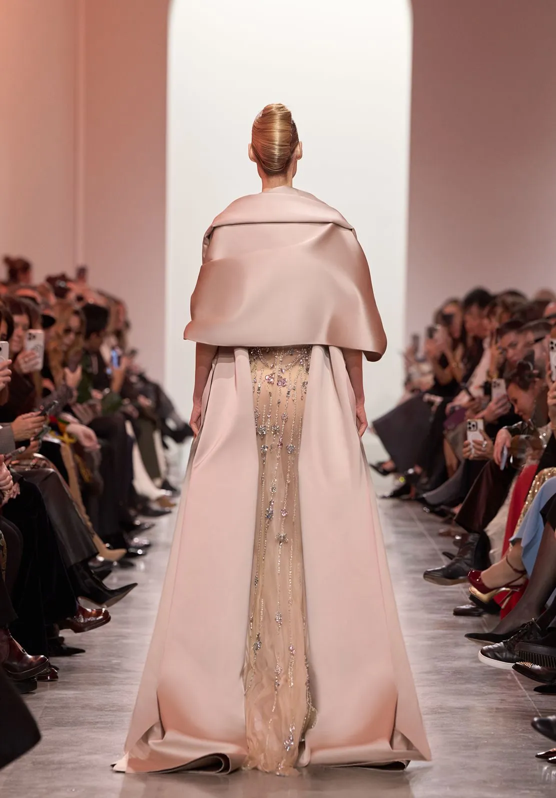 Look 49 sold by Elie Saab product image thumbnail 2