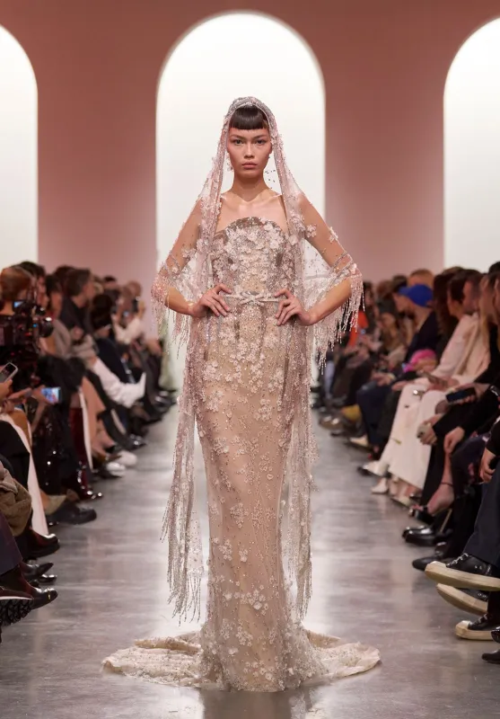 Look 40 sold by Elie Saab