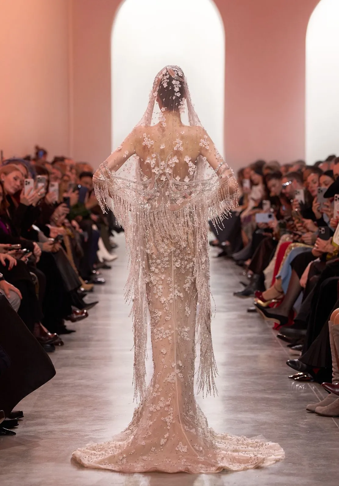 Look 40 sold by Elie Saab product image thumbnail 2