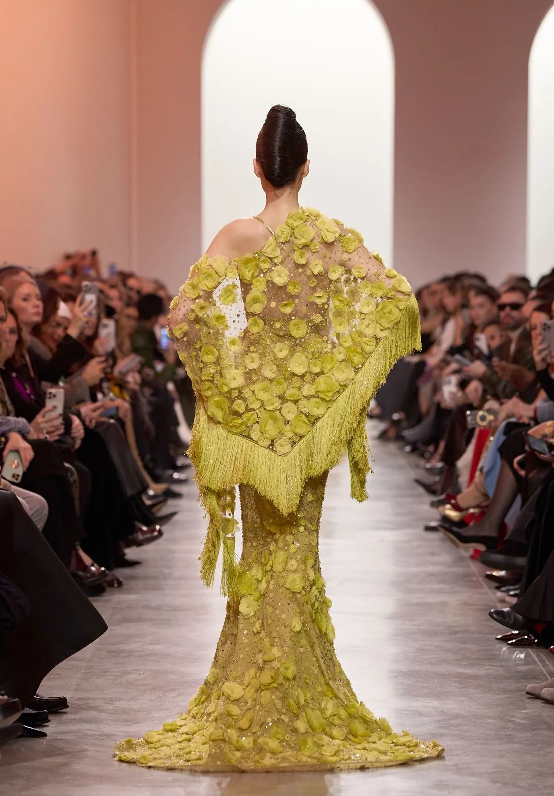 Look 35 sold by Elie Saab product image thumbnail 2