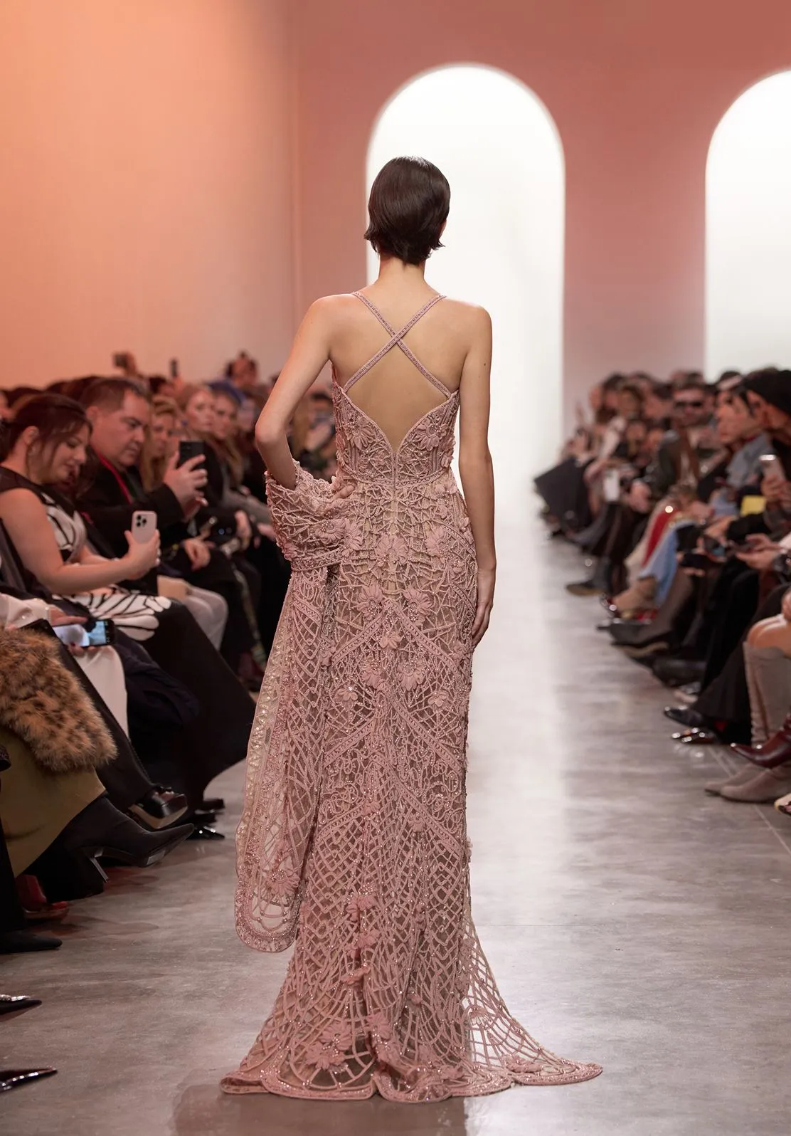 Look 26 sold by Elie Saab product image thumbnail 2