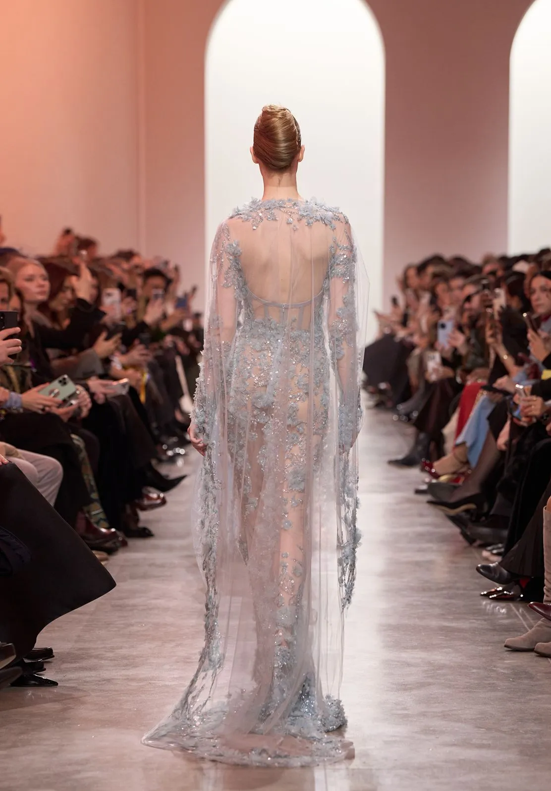 Look 18 sold by Elie Saab product image thumbnail 2