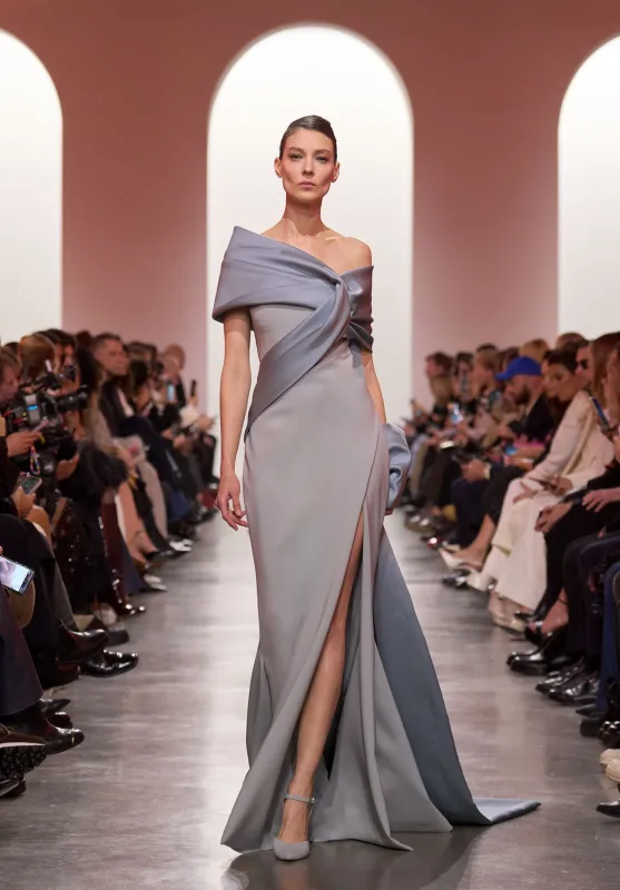 Look 17 sold by Elie Saab