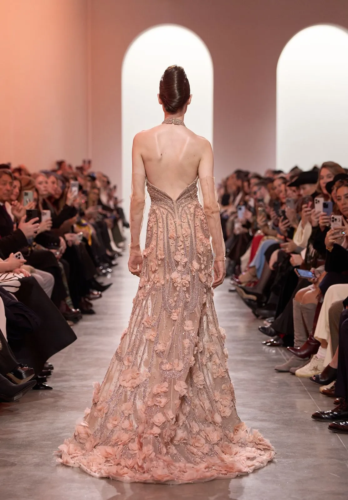 Look 16 sold by Elie Saab product image thumbnail 2