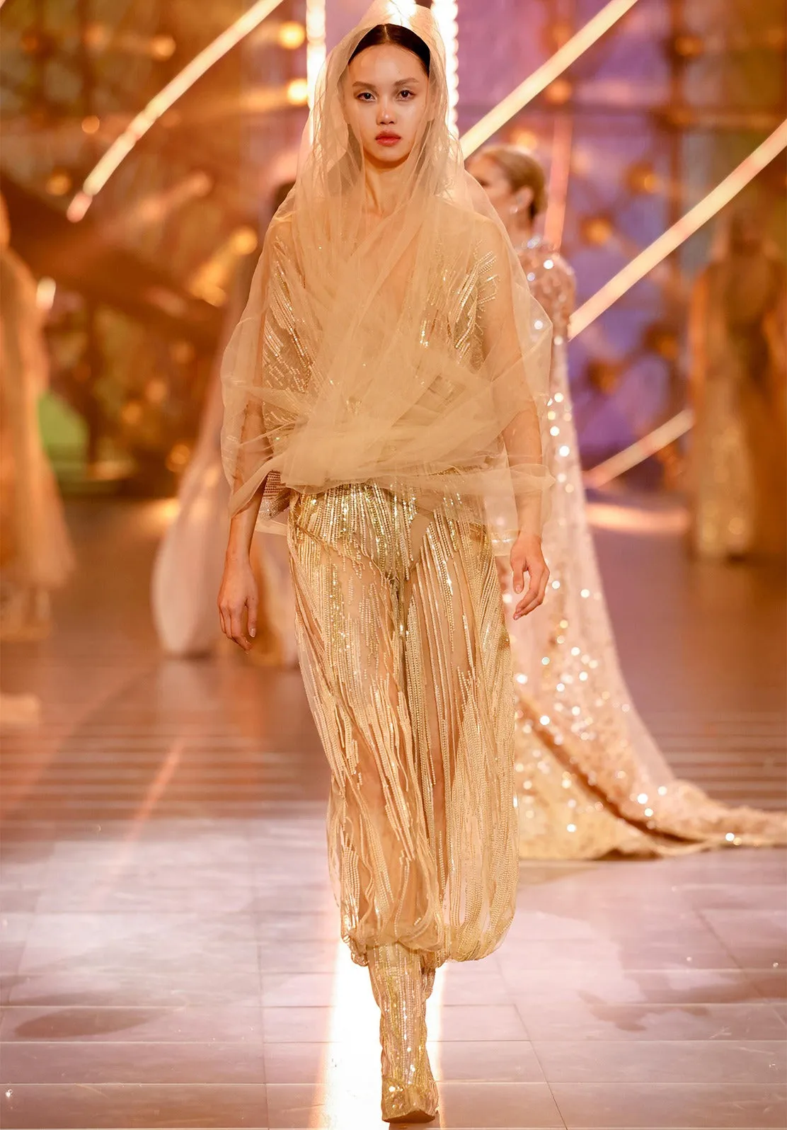 Look 47 sold by Elie Saab