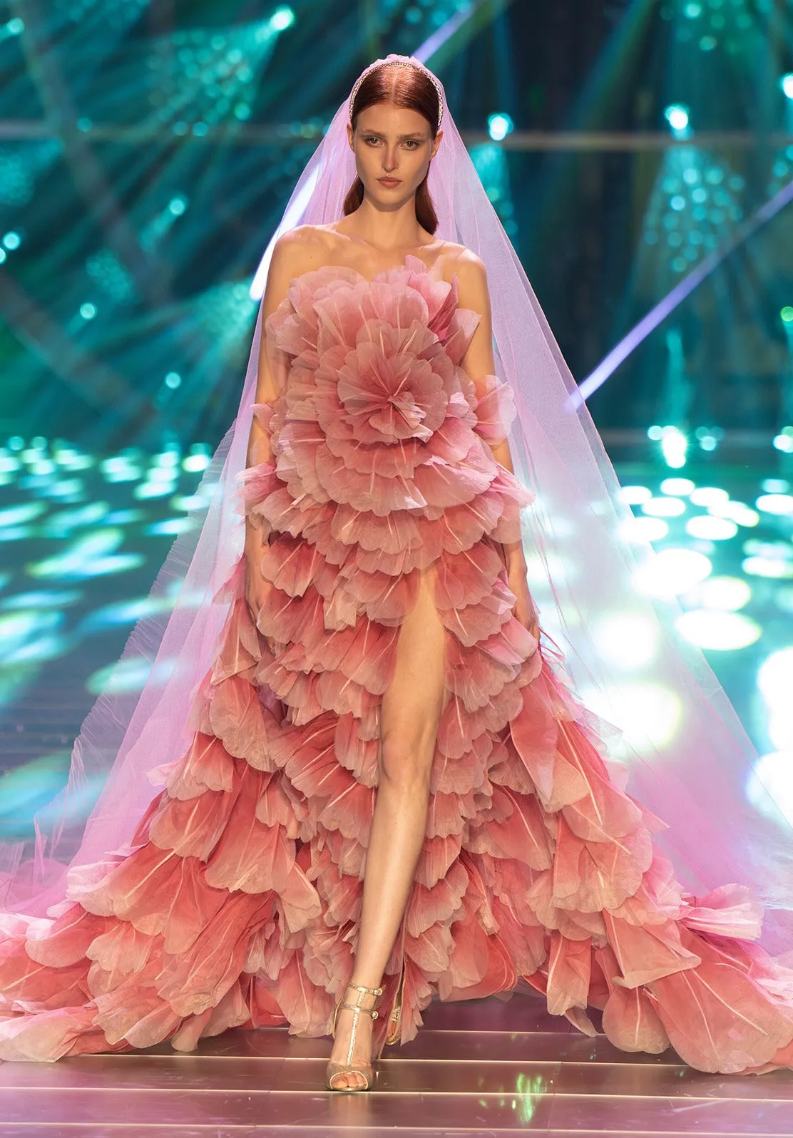 Look 24 sold by Elie Saab