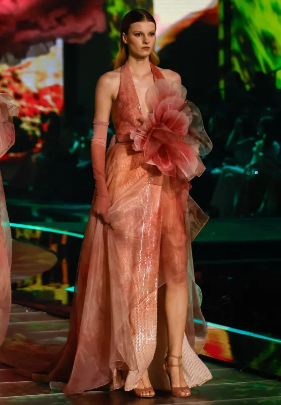 Look 18 made by Elie Saab