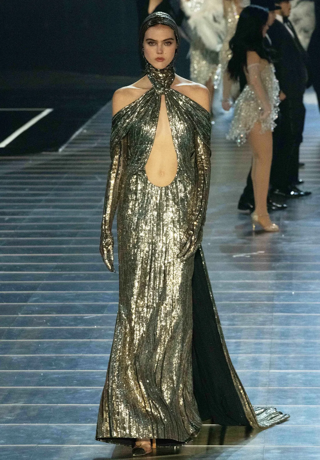 Look 5 sold by Elie Saab