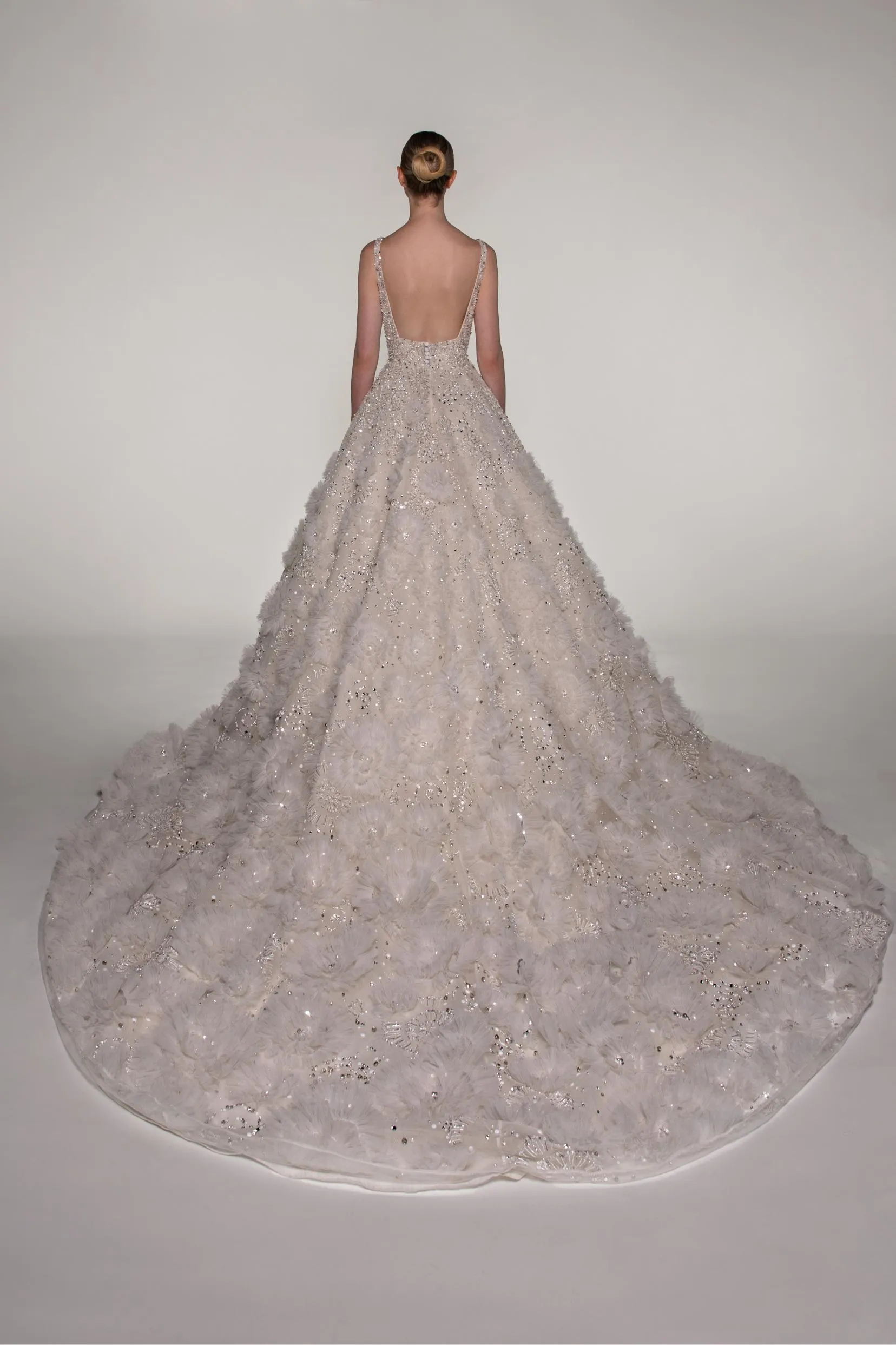 Look 15 sold by Elie Saab product image thumbnail 5