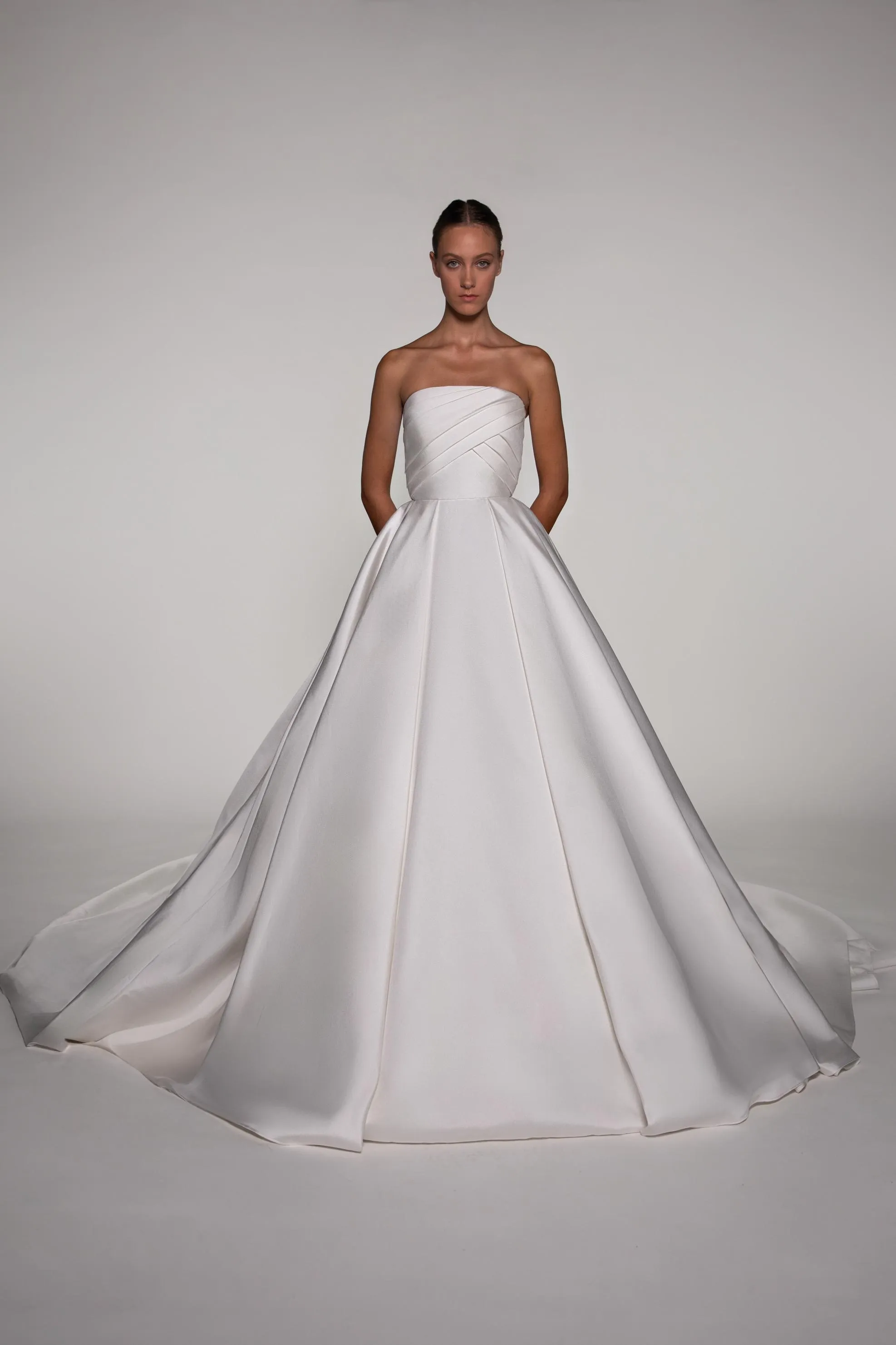 Look 13 sold by Elie Saab product image thumbnail 2