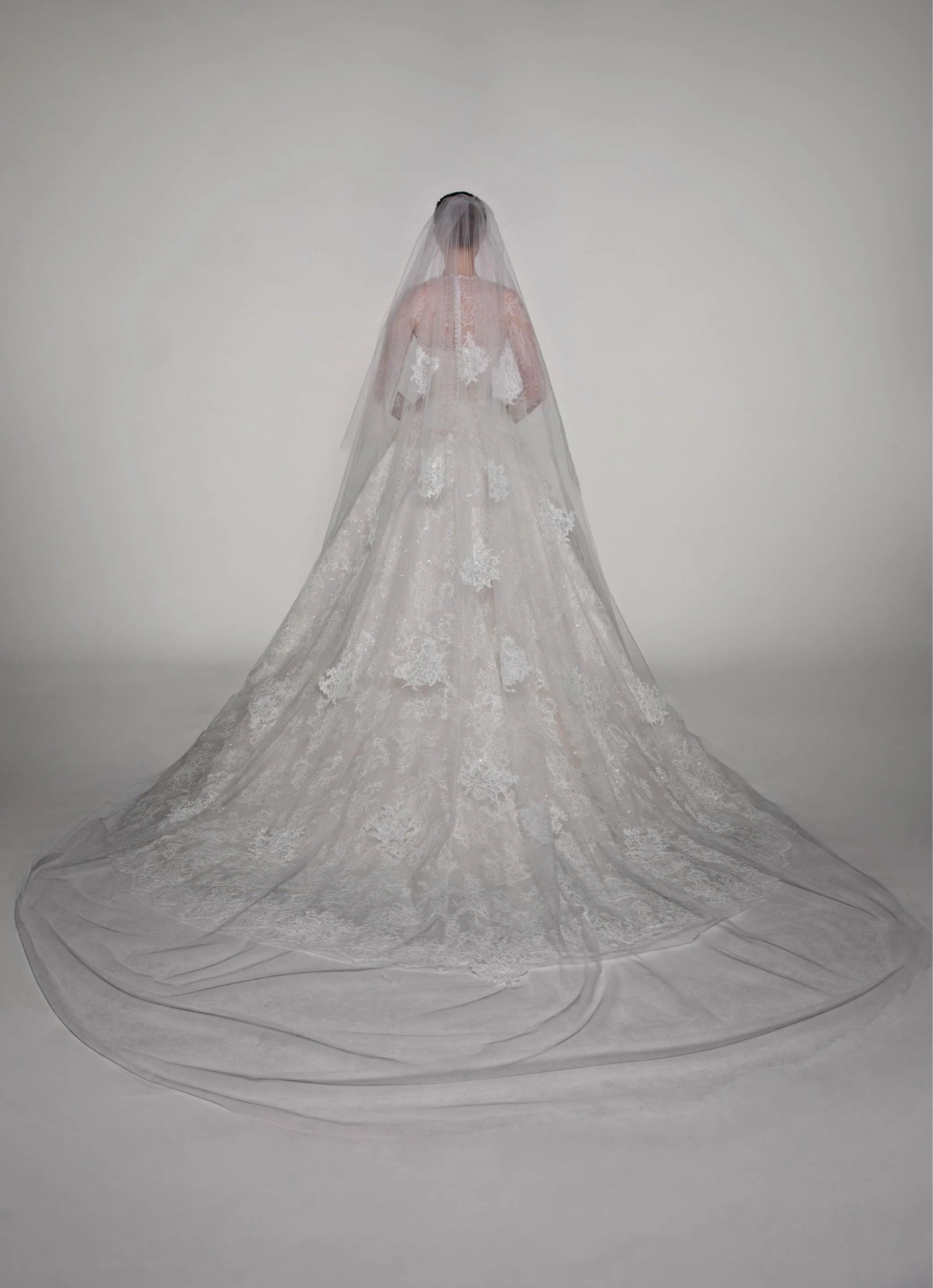 Look 12 sold by Elie Saab product image thumbnail 4