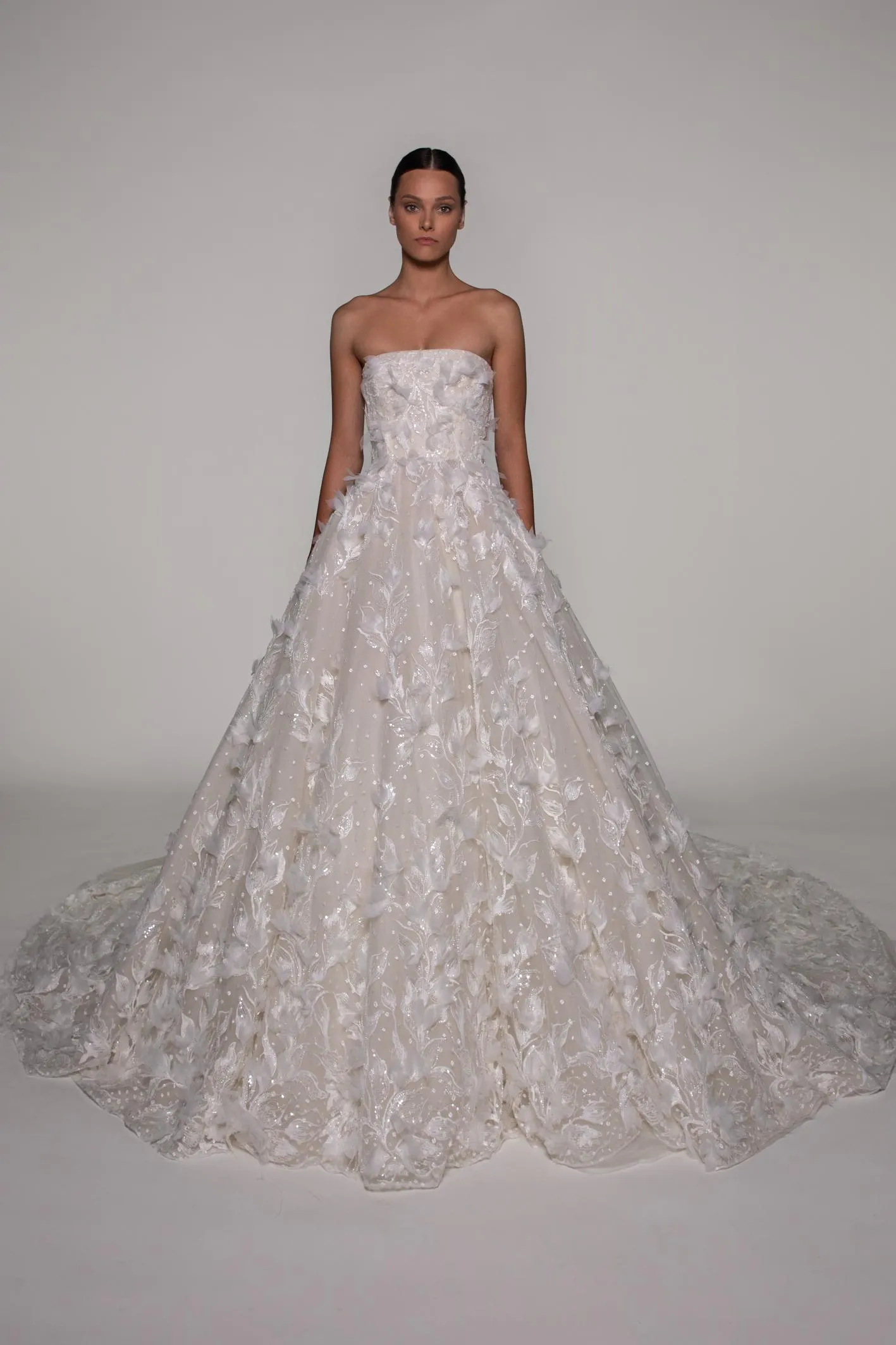 Look 8 sold by Elie Saab product image thumbnail 2