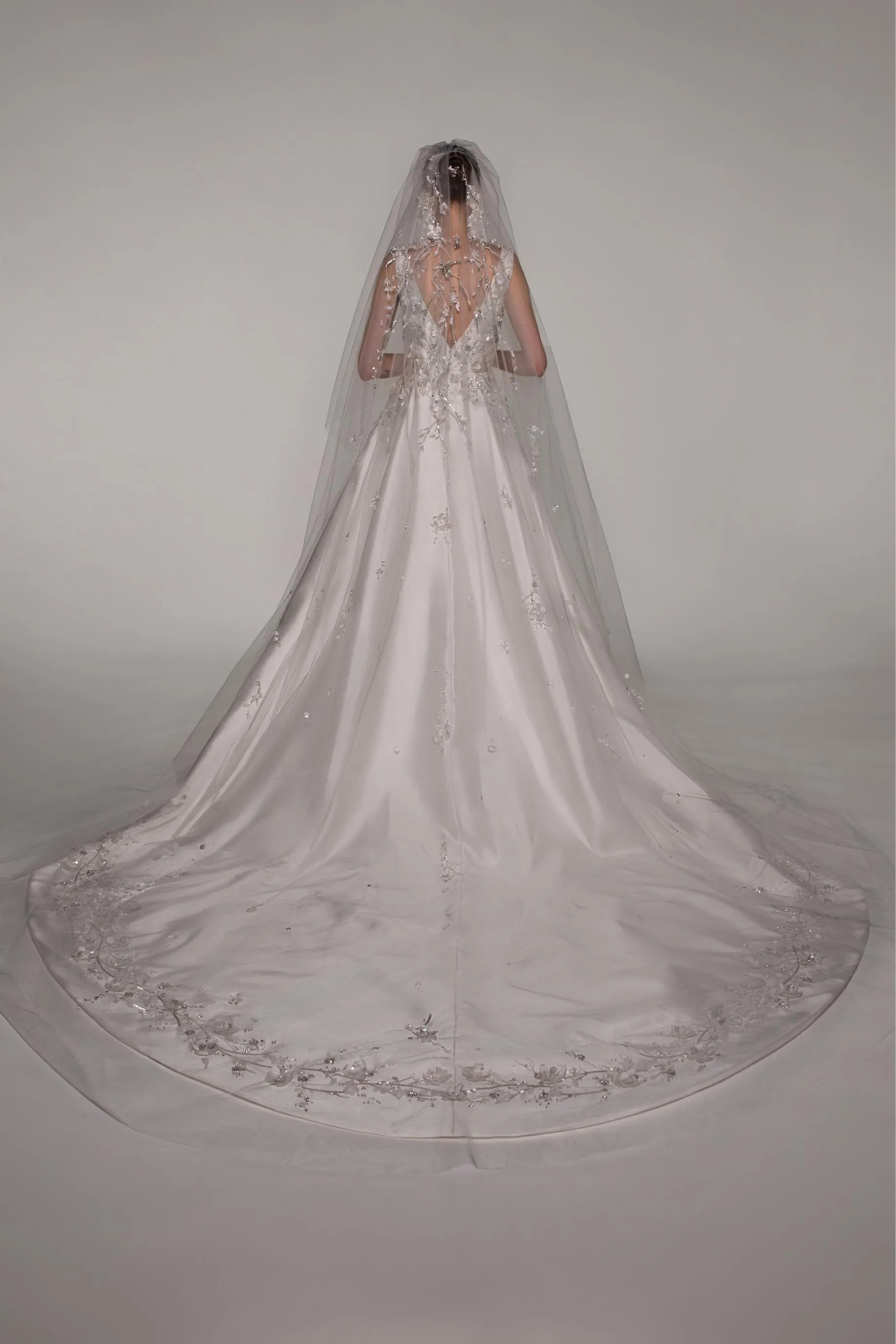 Look 7 sold by Elie Saab product image thumbnail 4