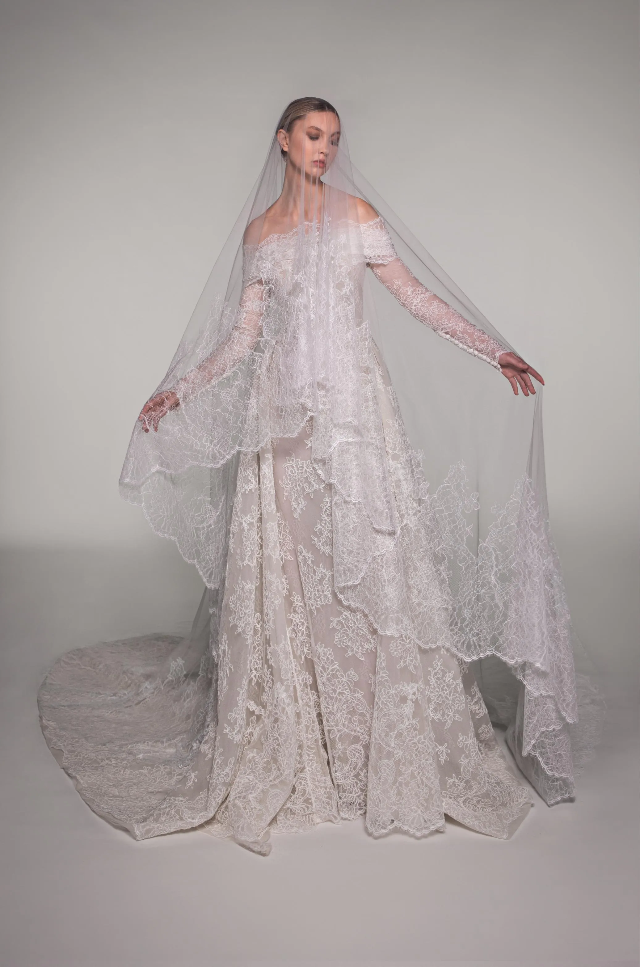 Look 4 sold by Elie Saab product image thumbnail 2