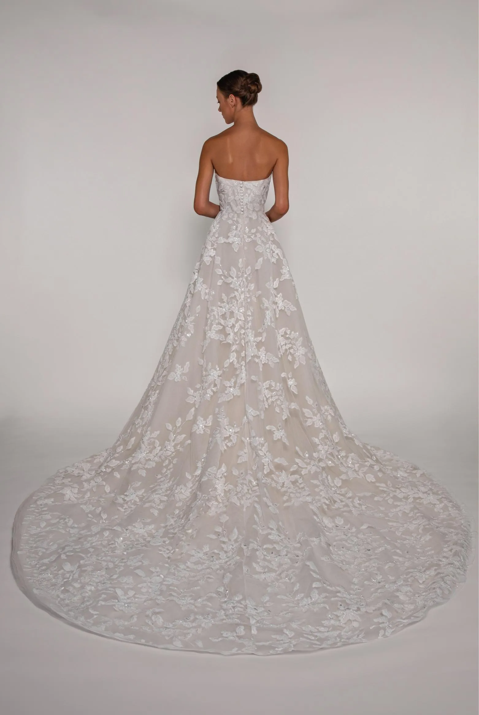 Look 2 sold by Elie Saab product image thumbnail 5