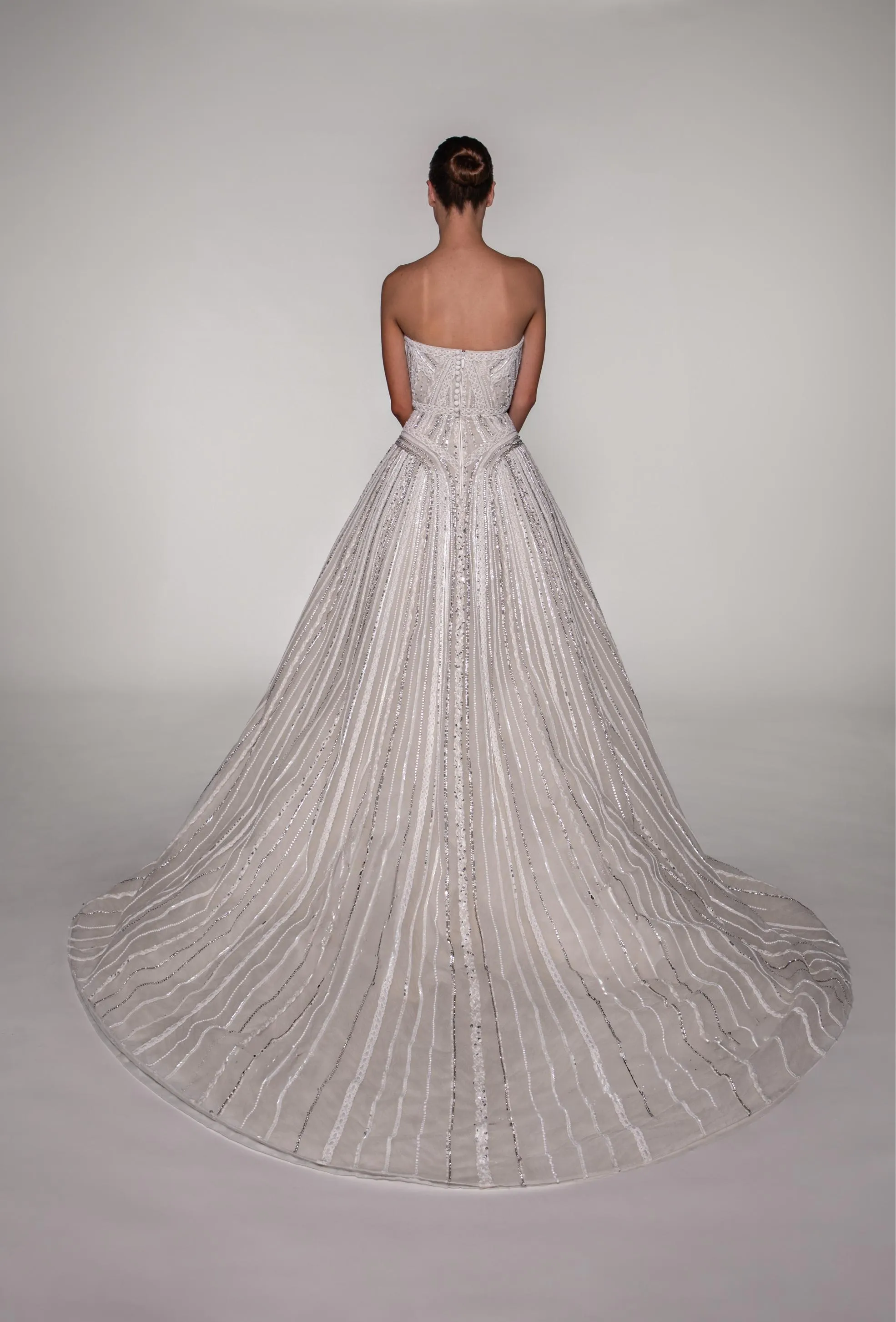 Look 3 sold by Elie Saab product image thumbnail 5