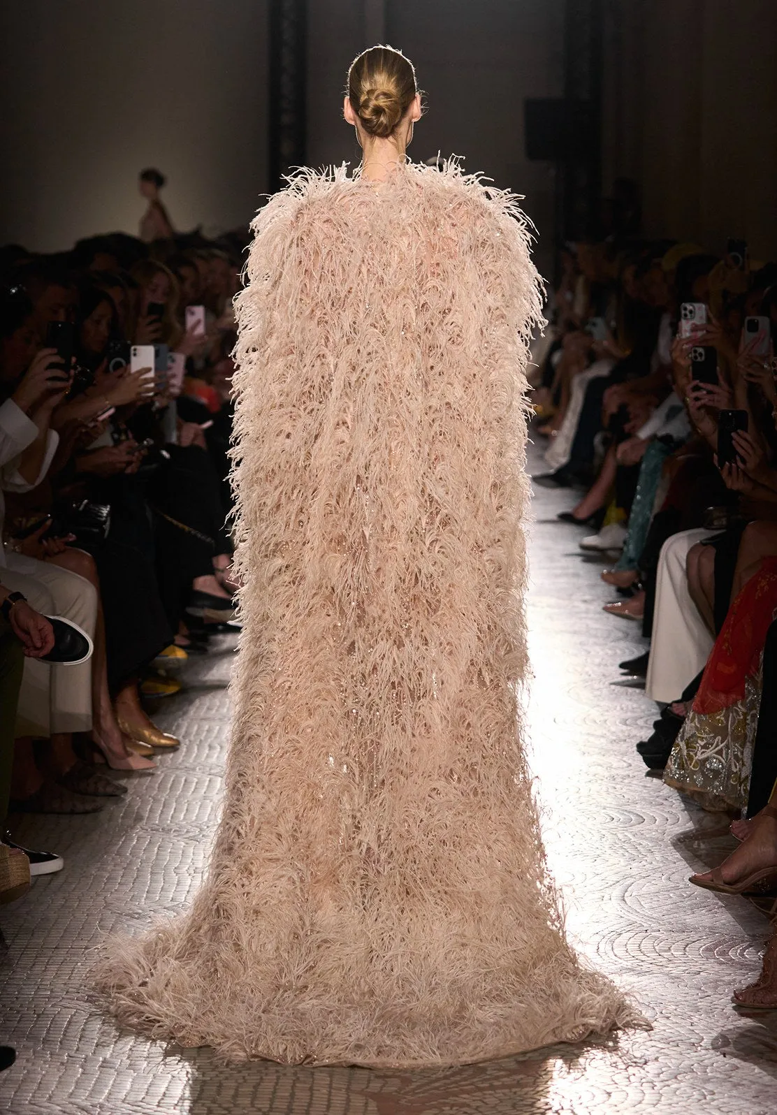 Look 63 sold by Elie Saab product image thumbnail 2