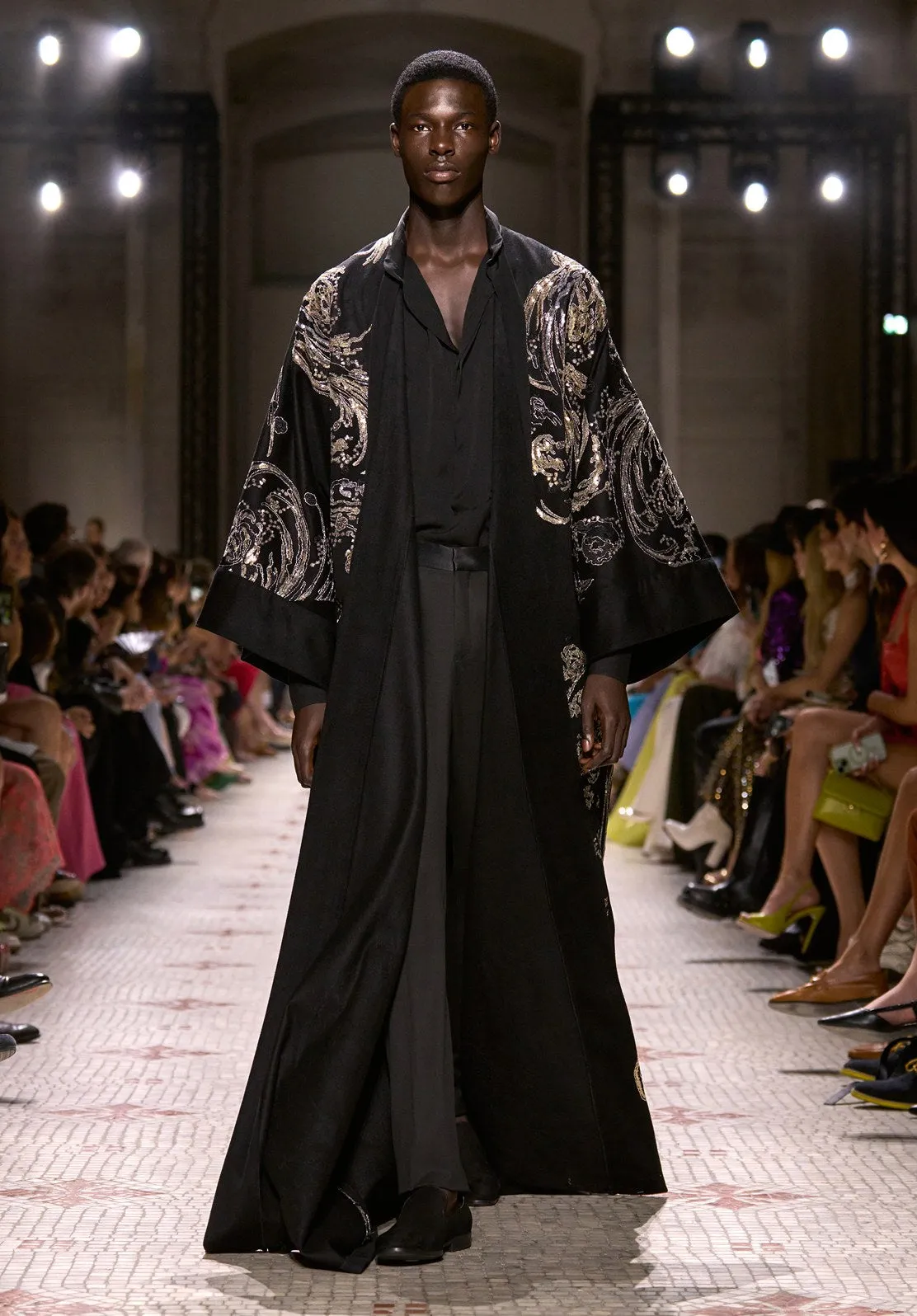 Look 35 sold by Elie Saab