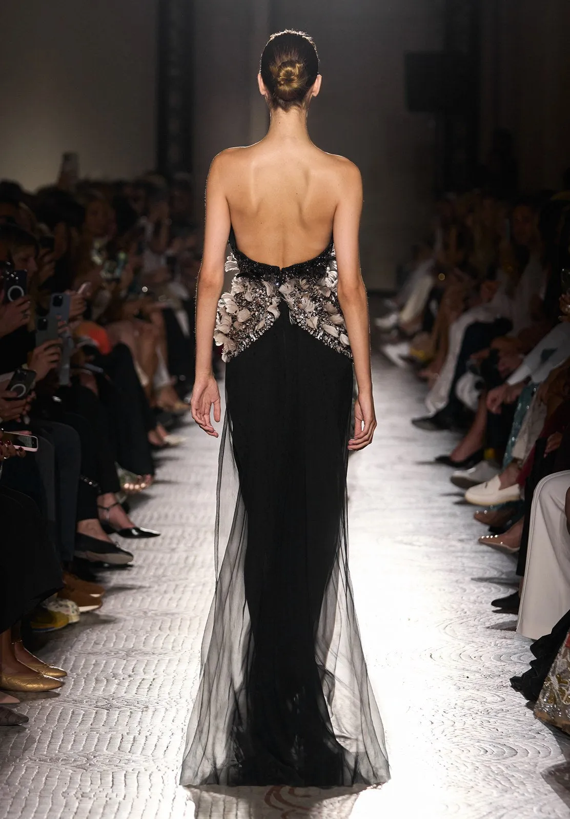 Look 32 sold by Elie Saab product image thumbnail 2