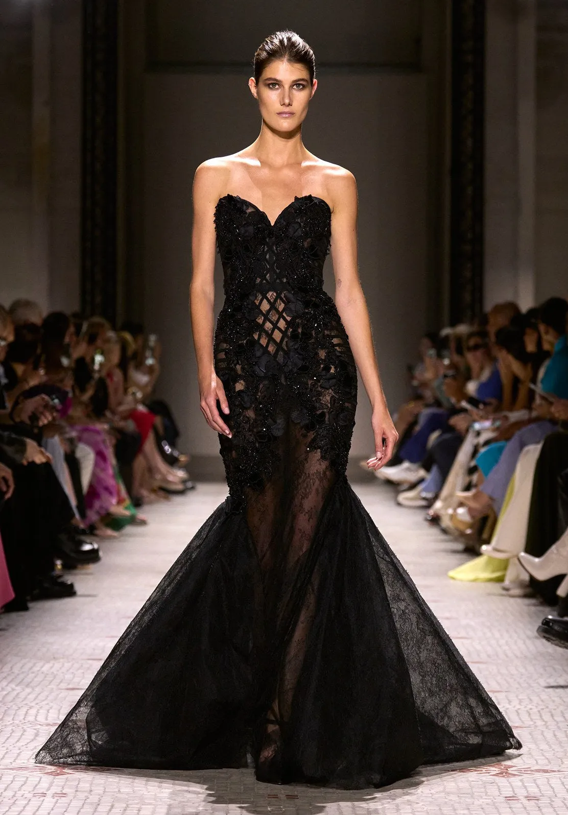 Look 23 sold by Elie Saab