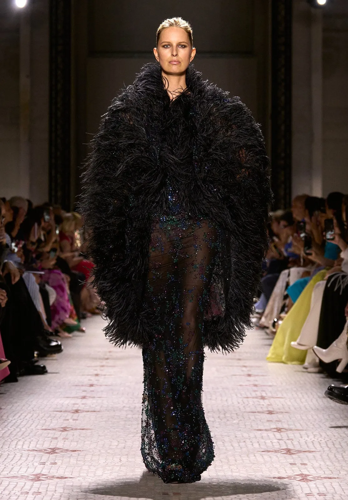 Look 20 sold by Elie Saab