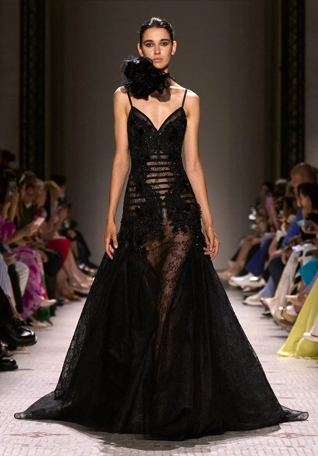 Look 18 sold by Elie Saab