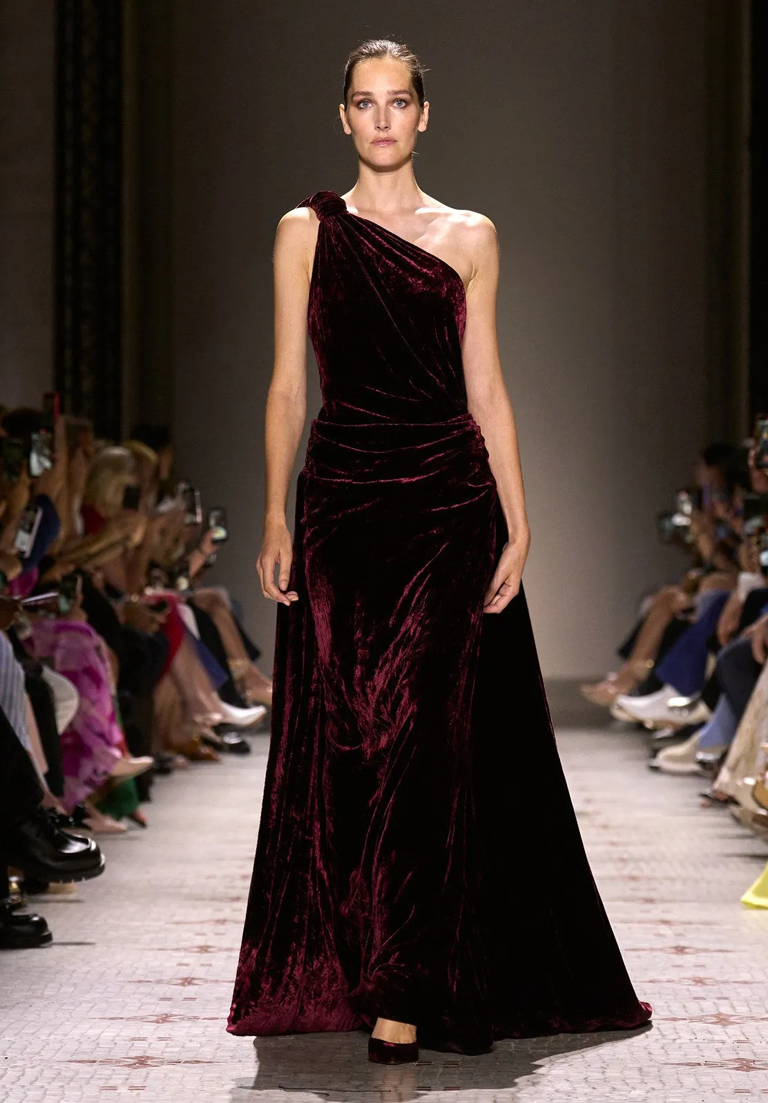 Look 19 sold by Elie Saab