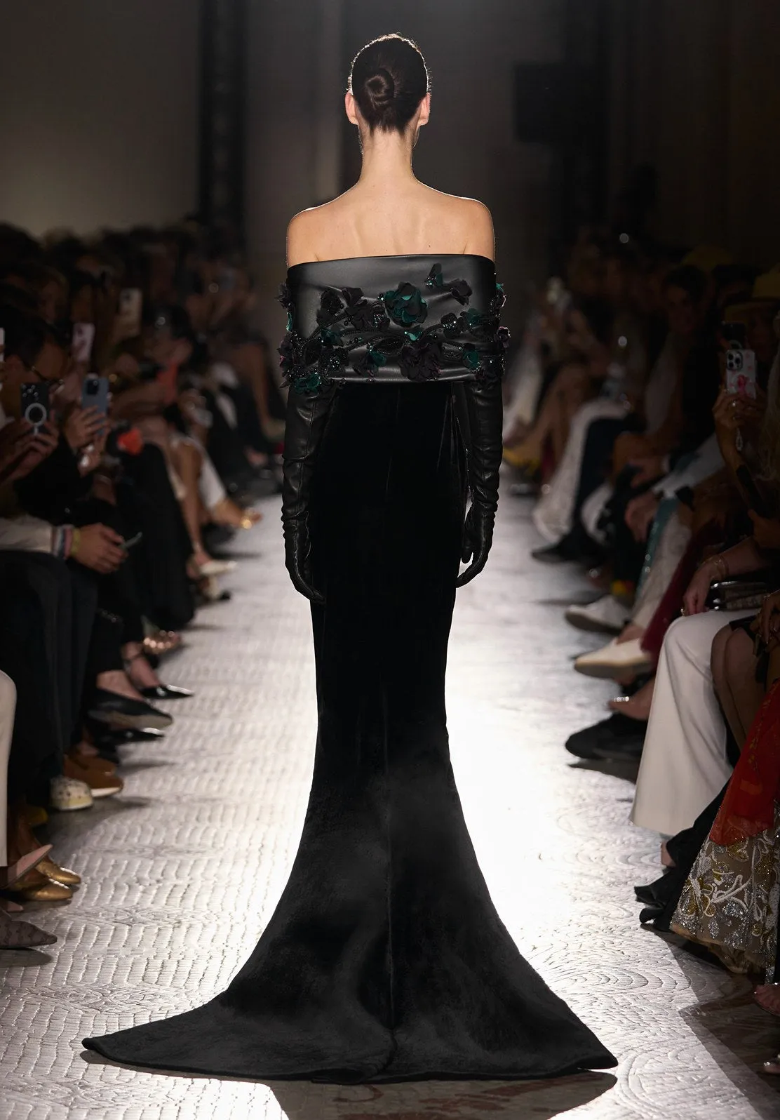 Look 7 sold by Elie Saab product image thumbnail 2