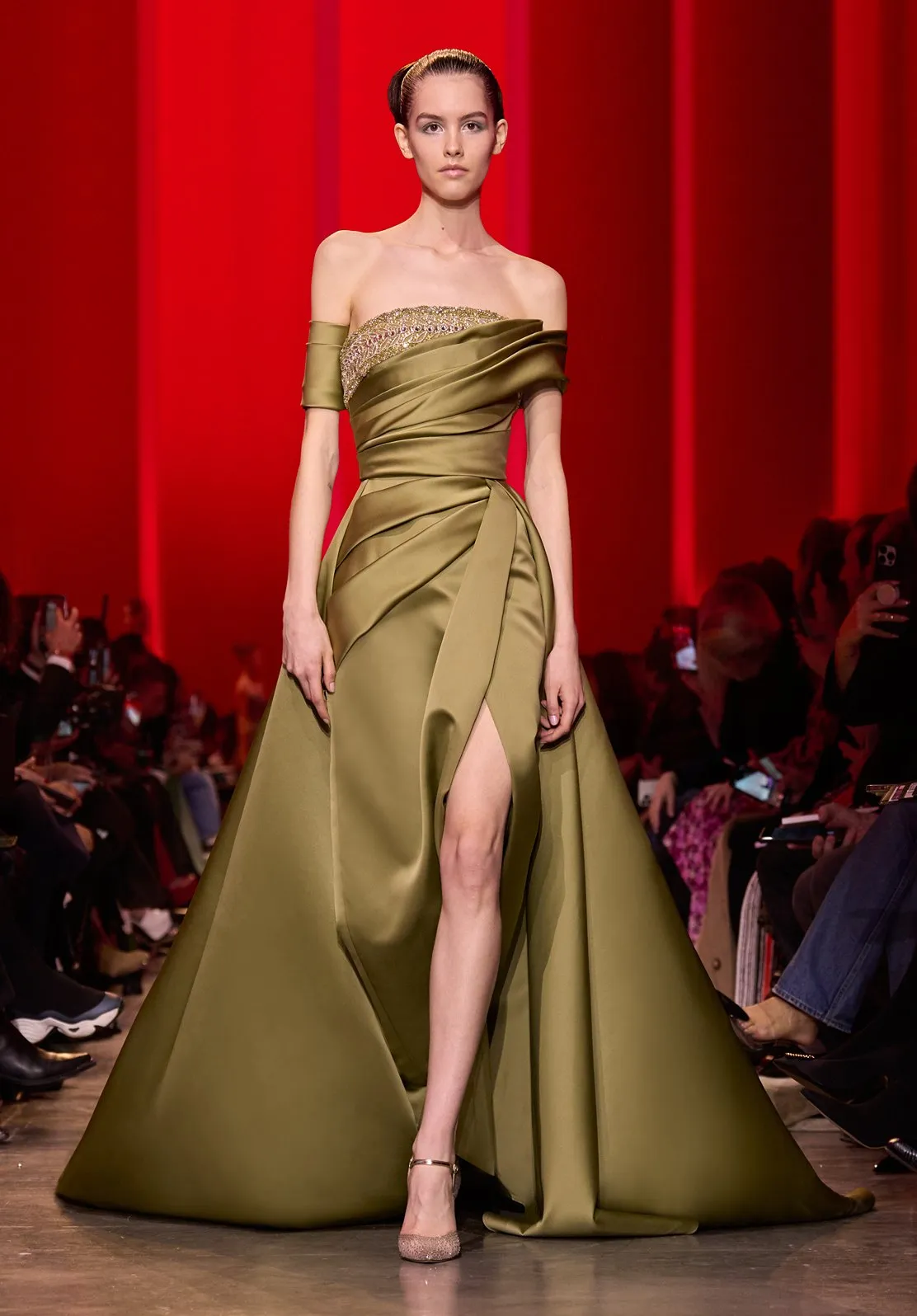 Look 49 sold by Elie Saab