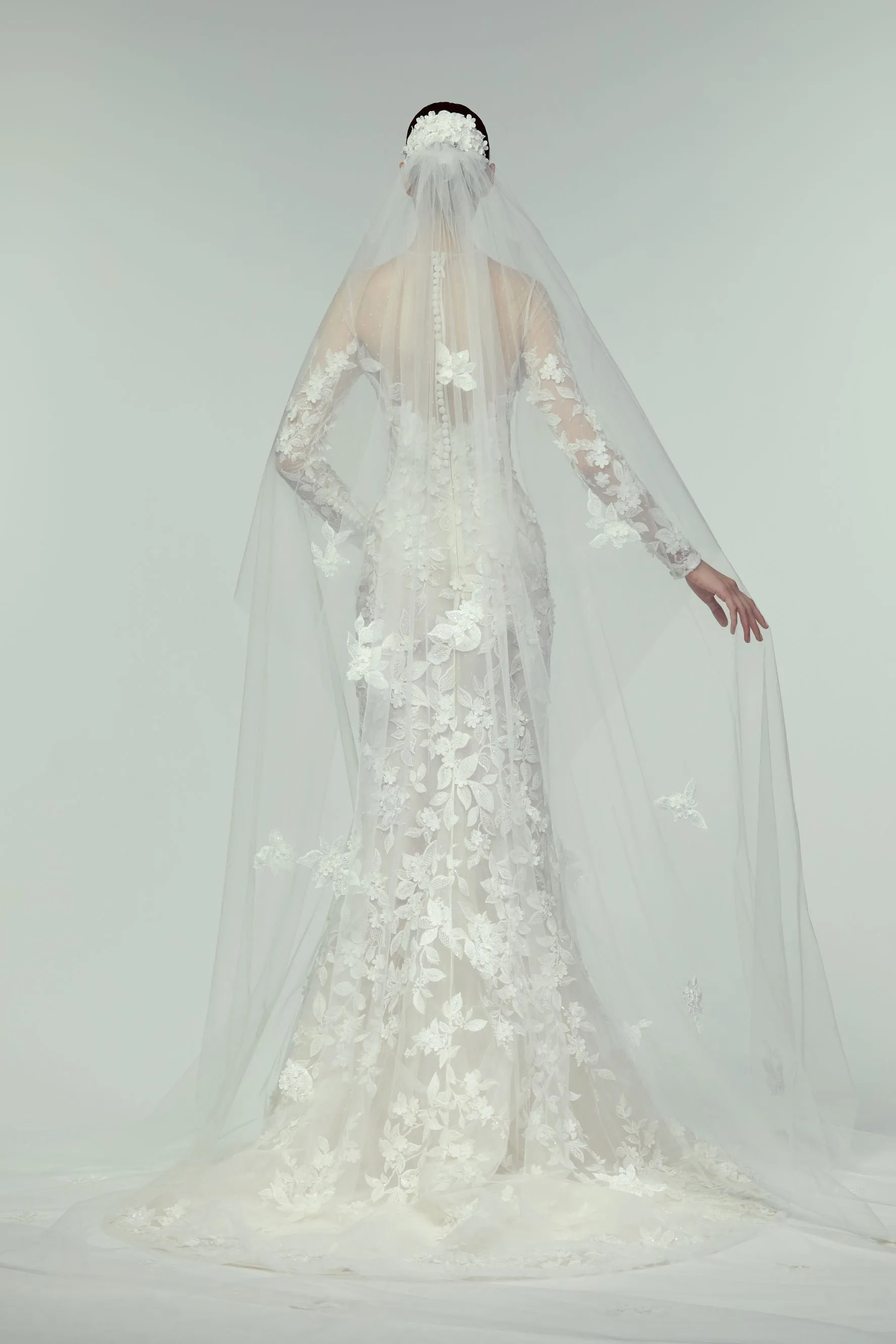 Look 4 sold by Elie Saab product image thumbnail 5